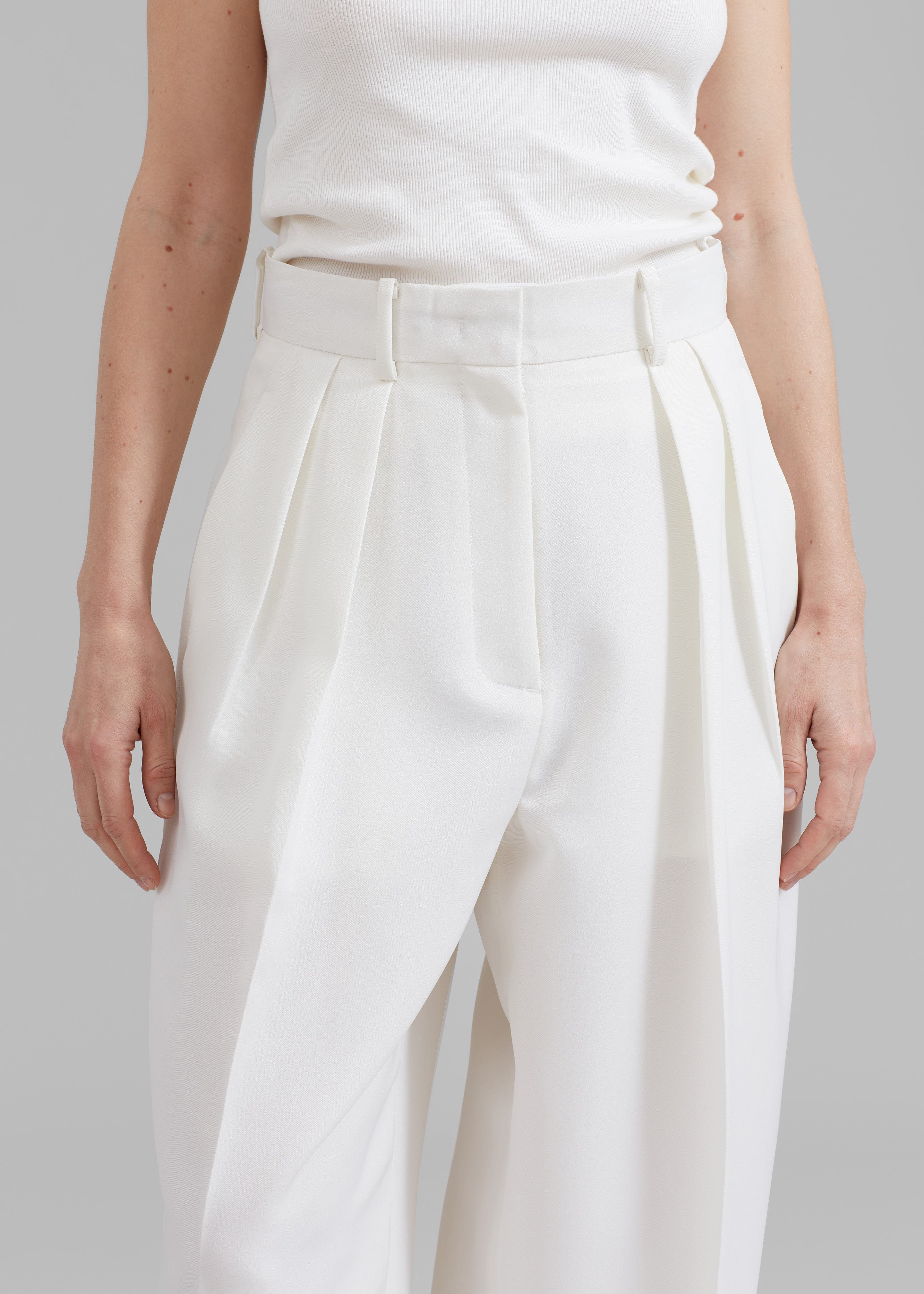 Zia Pintuck Trousers - White - 5