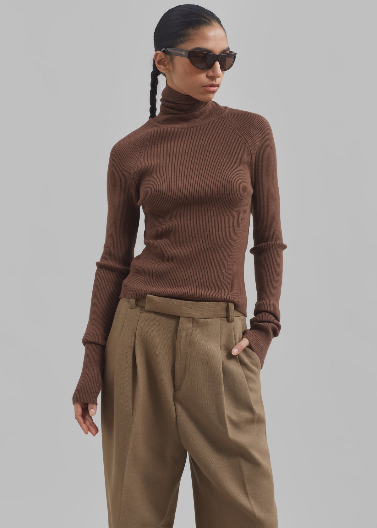 Aubree Turtleneck - Brown - 4