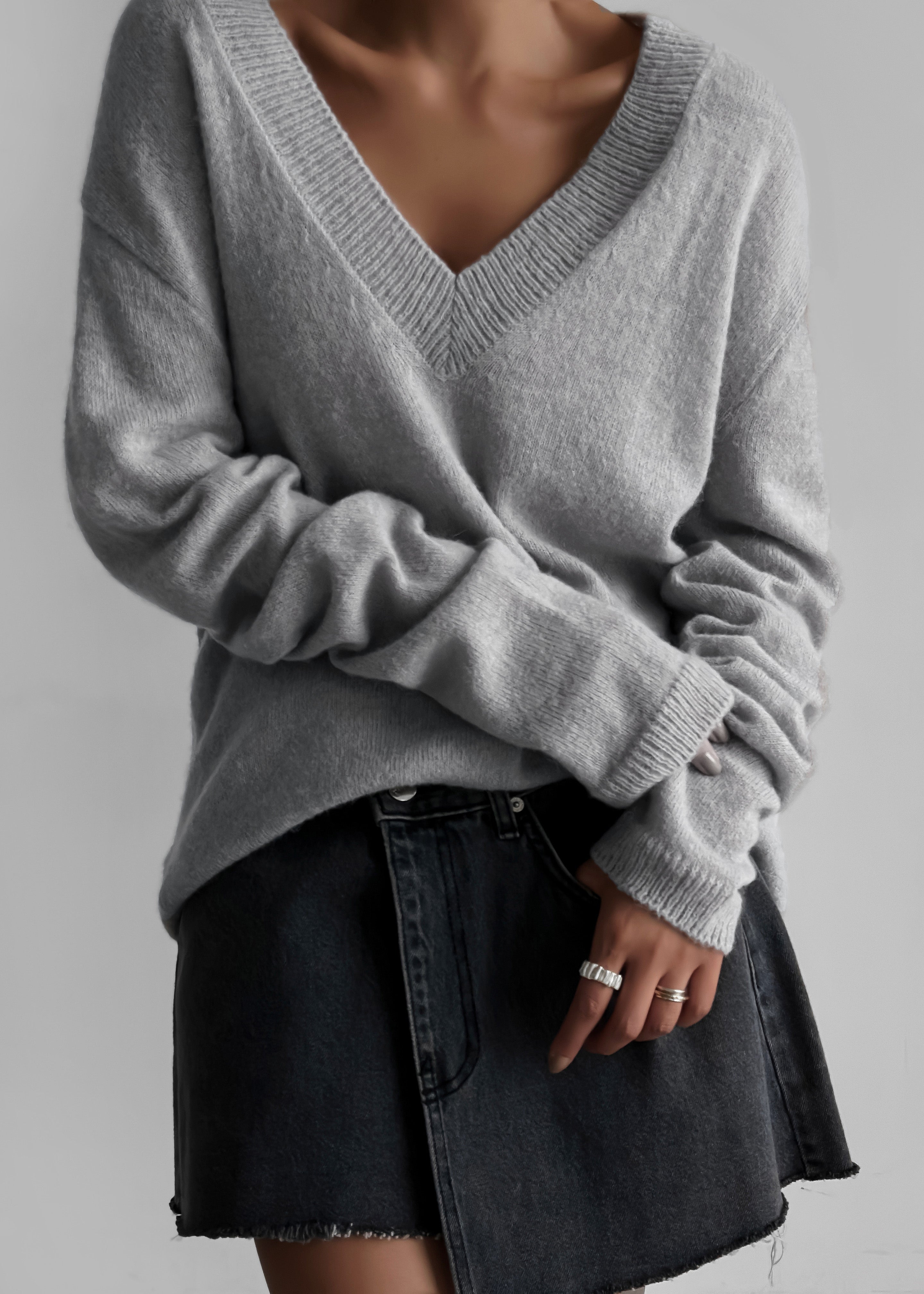 Brayden V Neck Sweater - Light Grey - 7