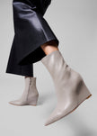 Bettina Vermillon Frankie Wedge Boots Nappa - Grey