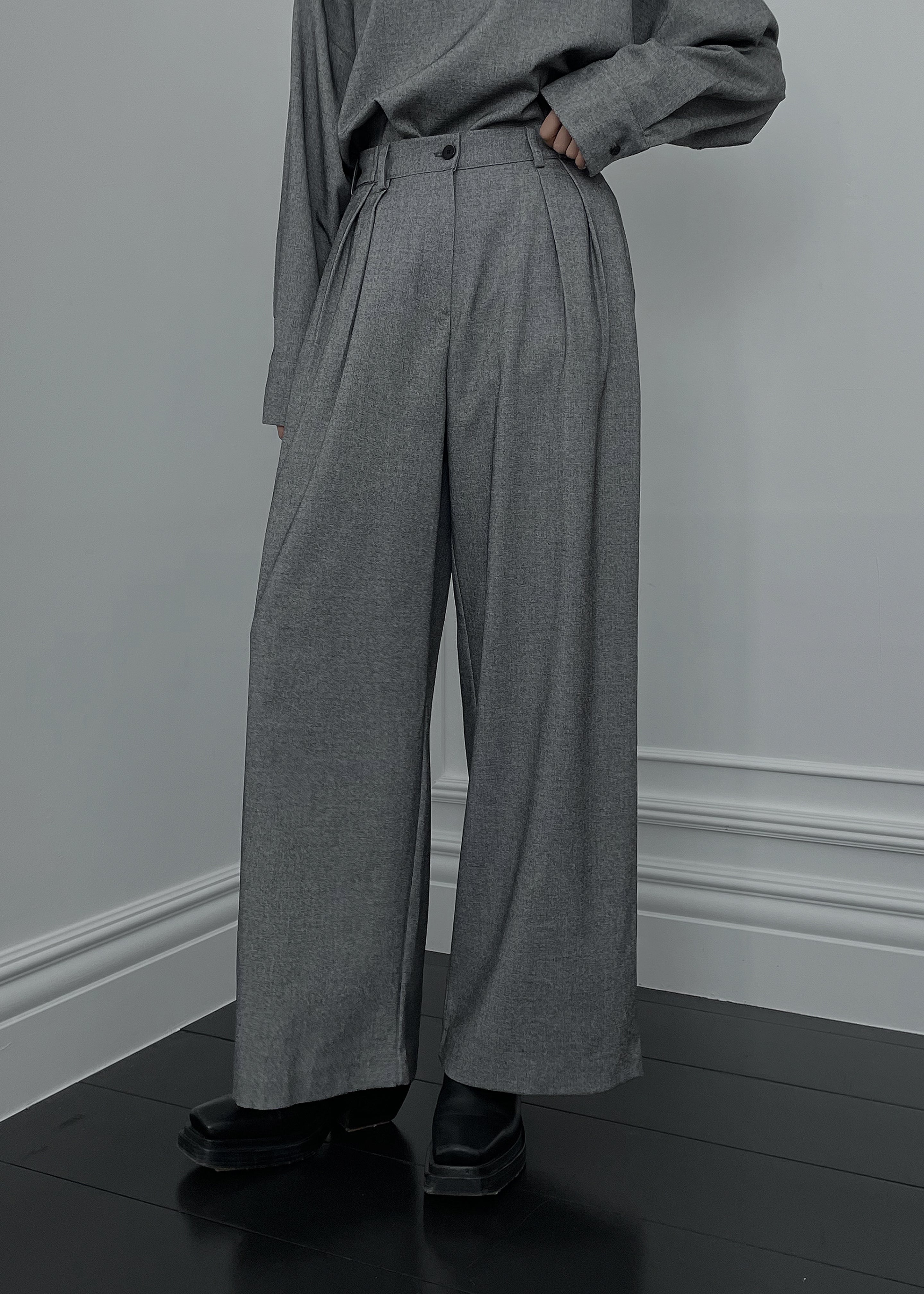 Casey Pleated Trousers - Grey - 10
