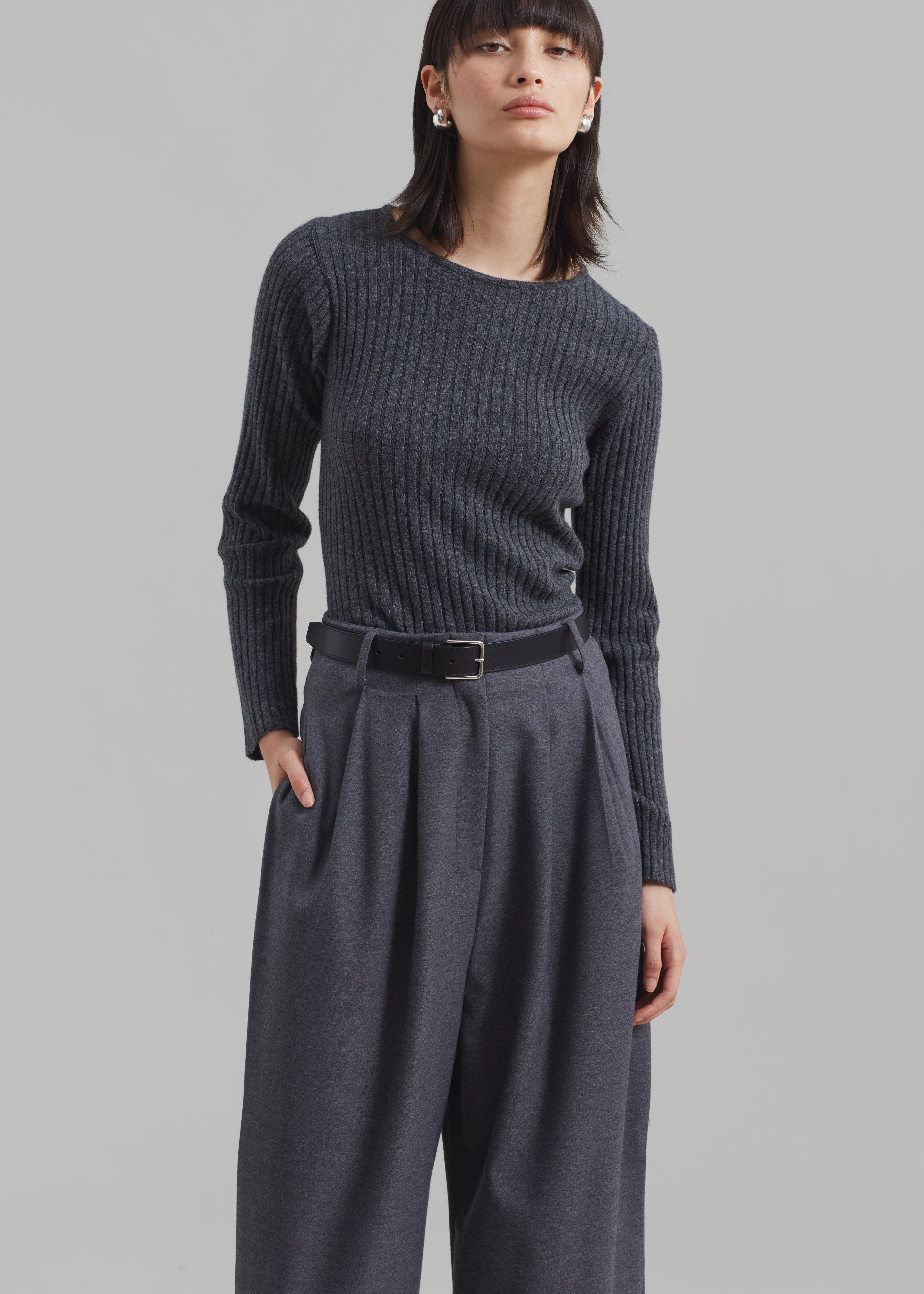 Cora Ribbed Sweater - Charcoal