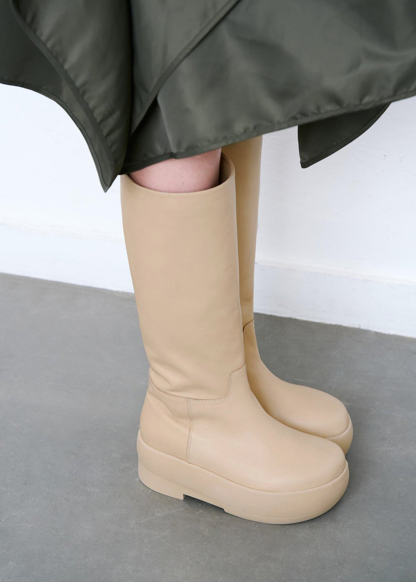 Gia Borghini Gia 16 Knee-High Boot - Oatmilk
