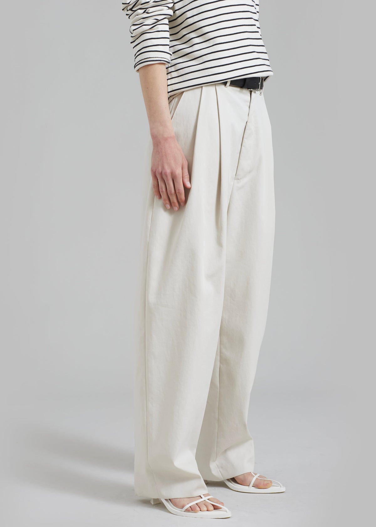 Effie Pleated Pants - Beige - 4