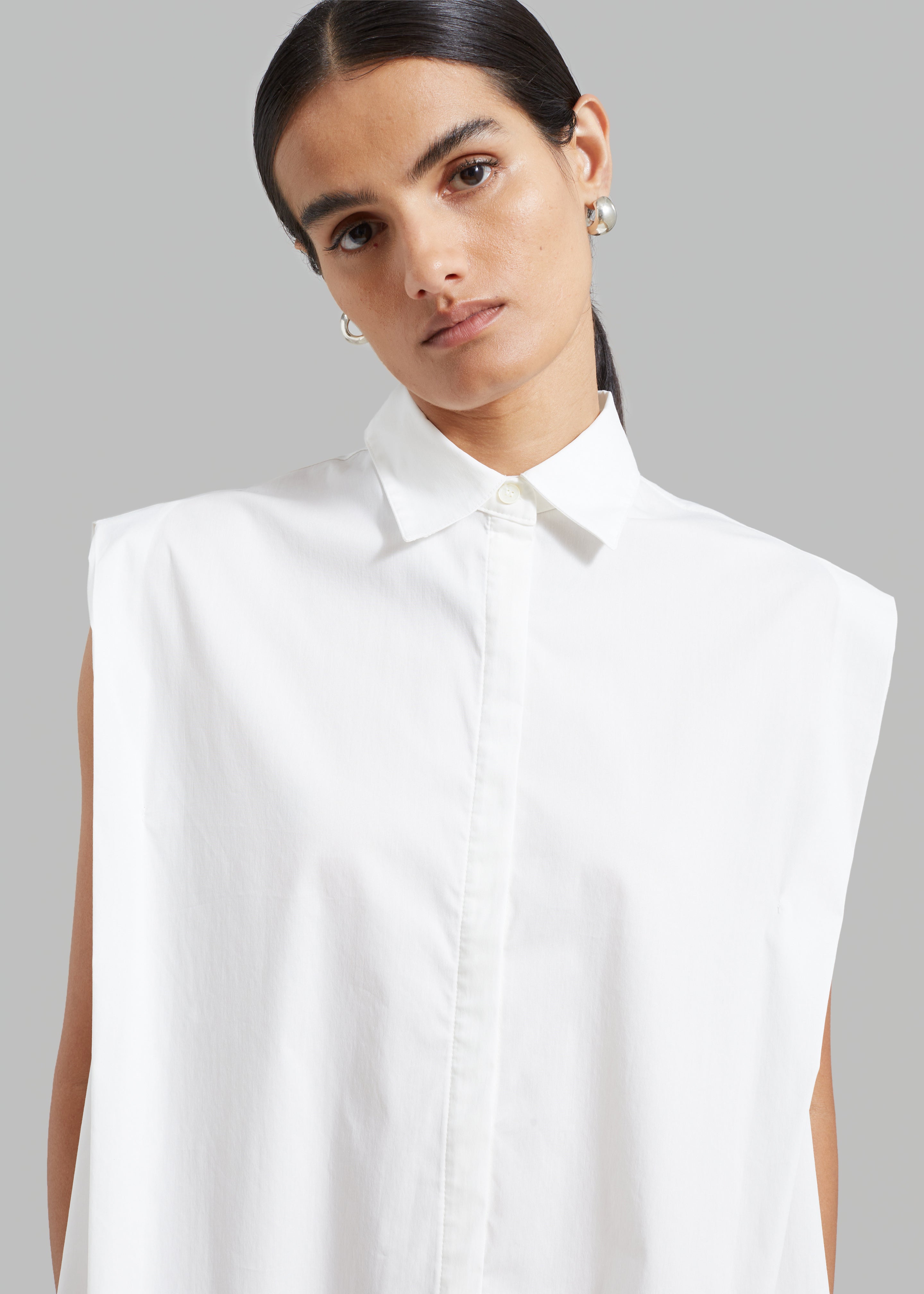 Ellen Sleeveless Button Down Shirt - White - 3