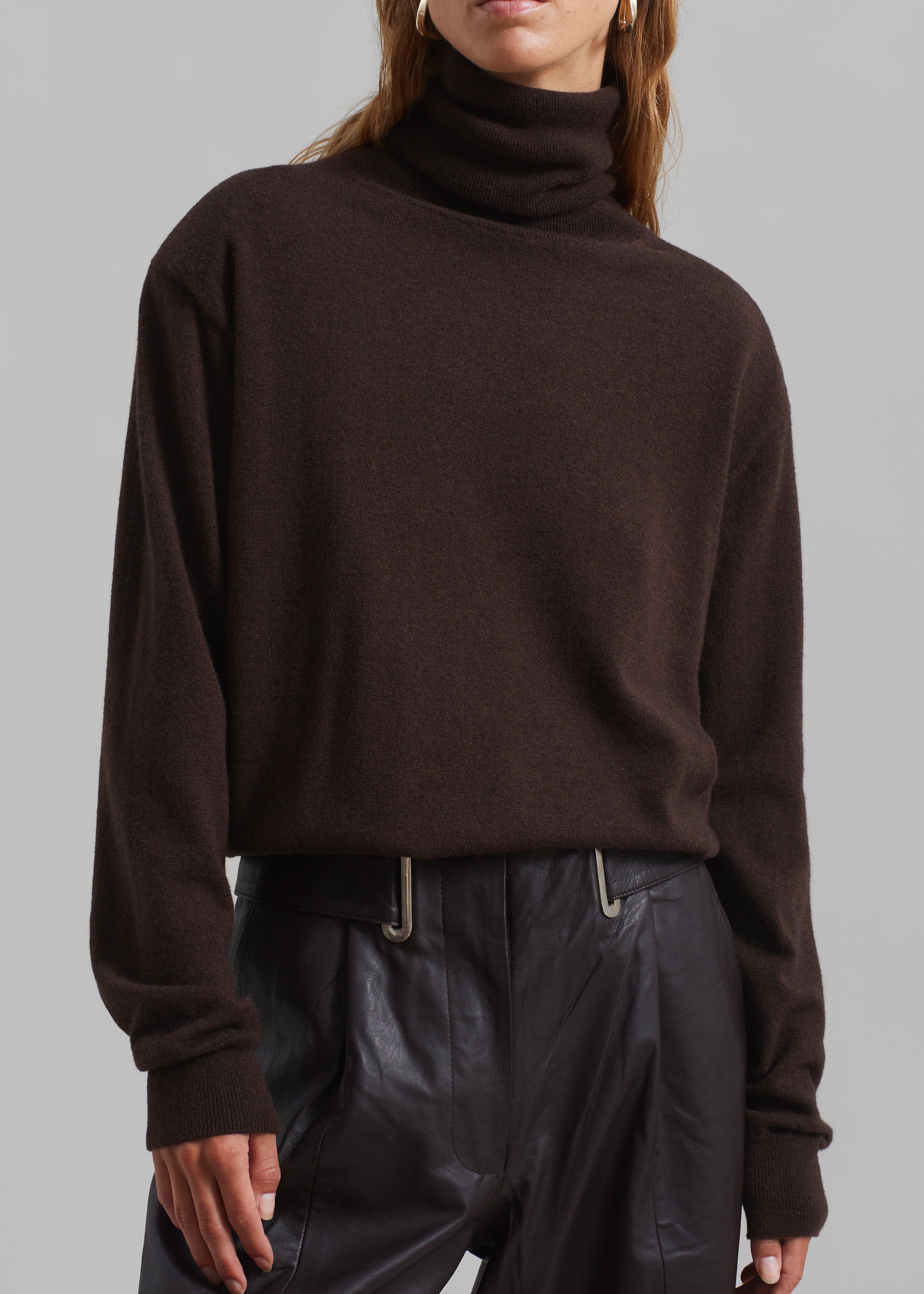 Ines Thin Padded Turtleneck - Brown - 5