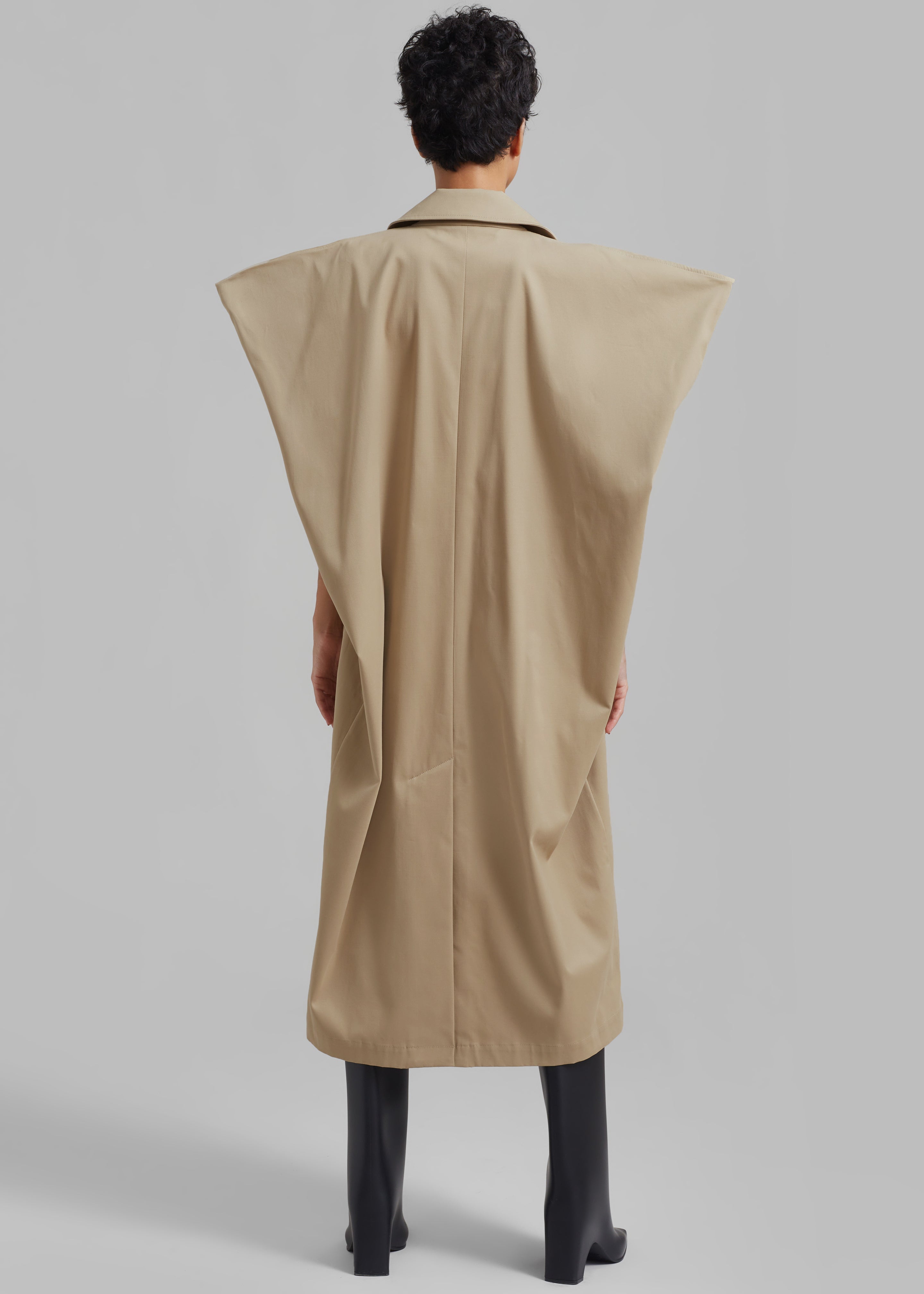 JW Anderson Sleeveless Kite Trench Coat - Flax – Frankie