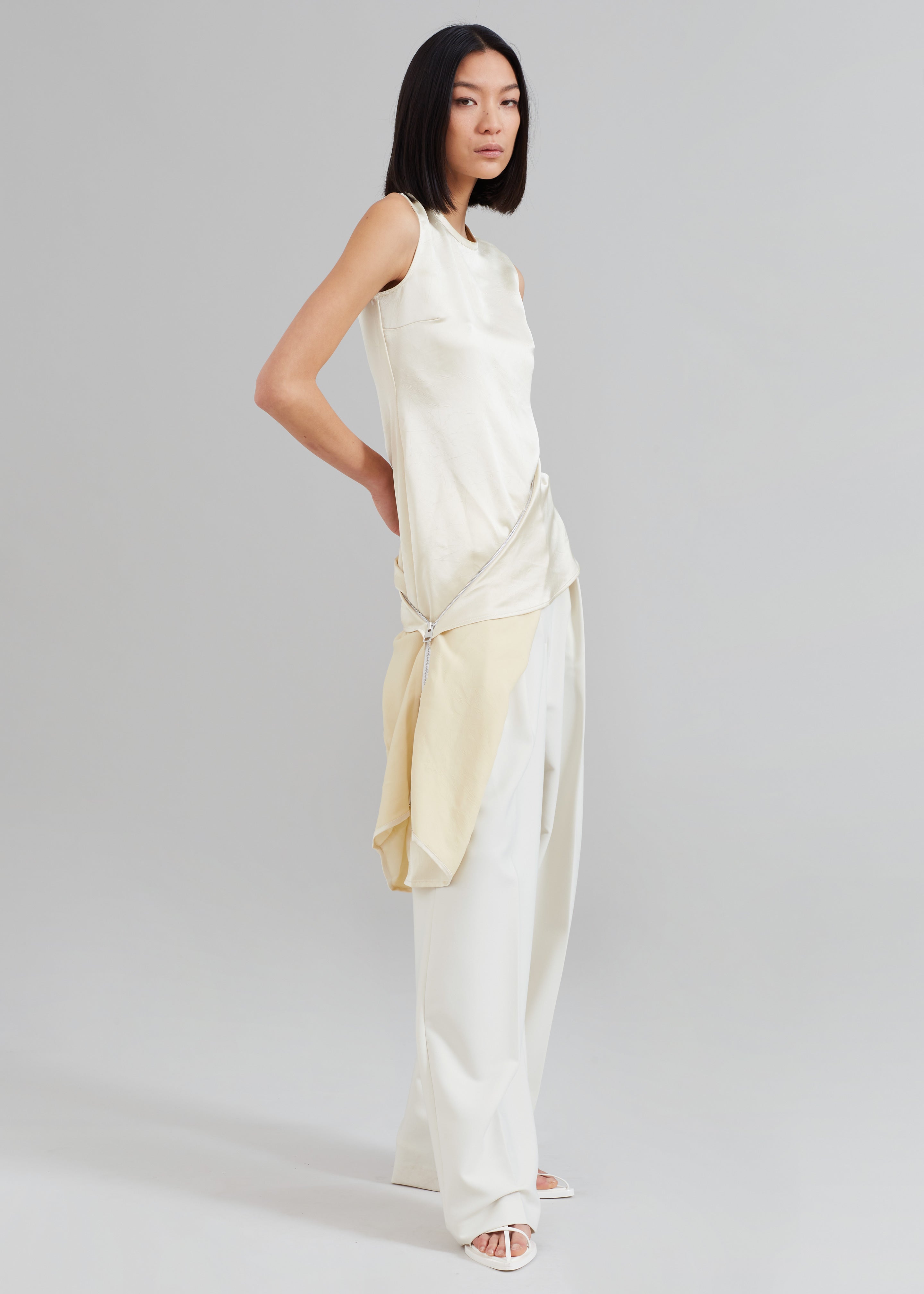 JW Anderson Zip Detail Sleeveless Top - Off White - 5