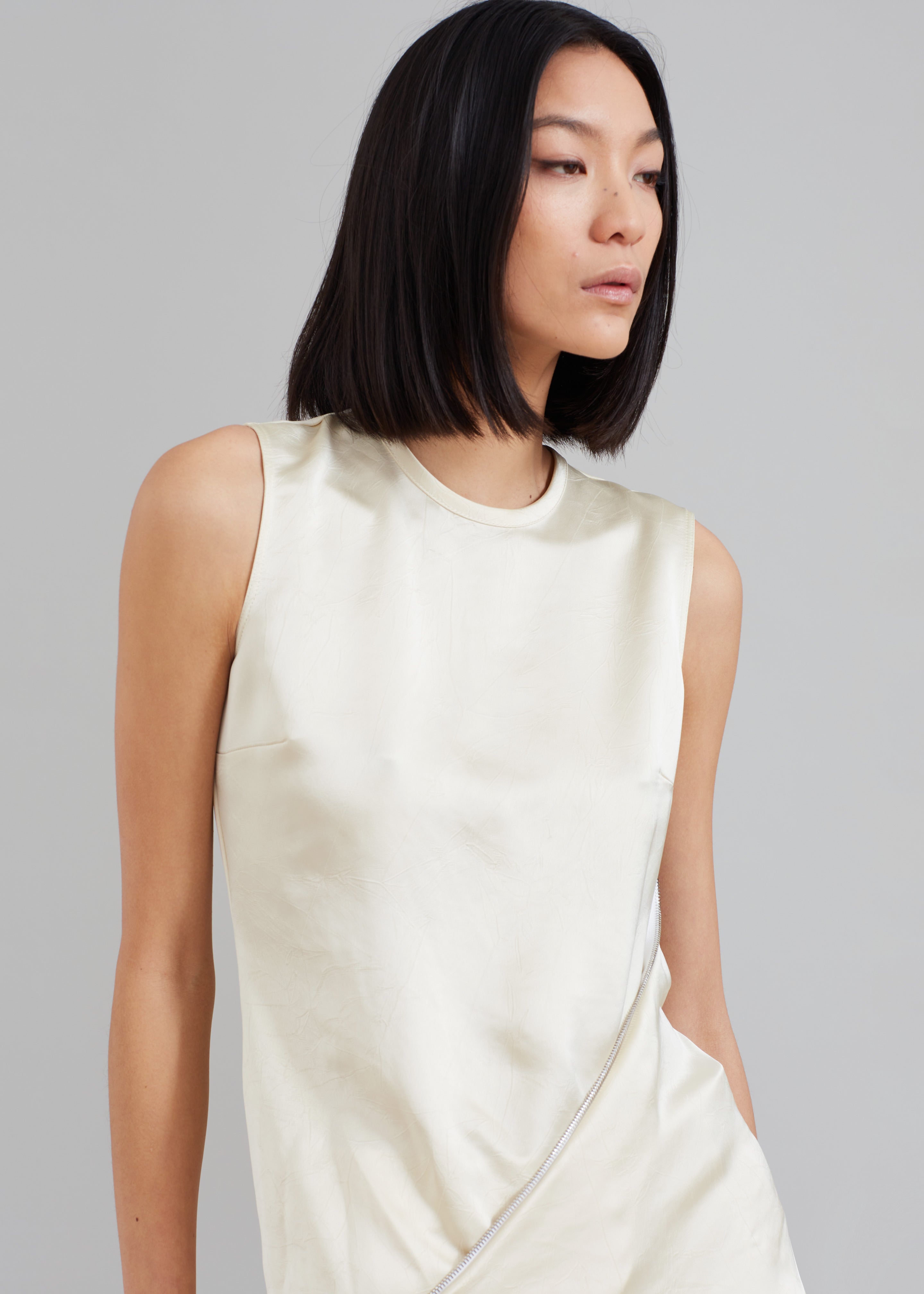 JW Anderson Zip Detail Sleeveless Top - Off White - 4