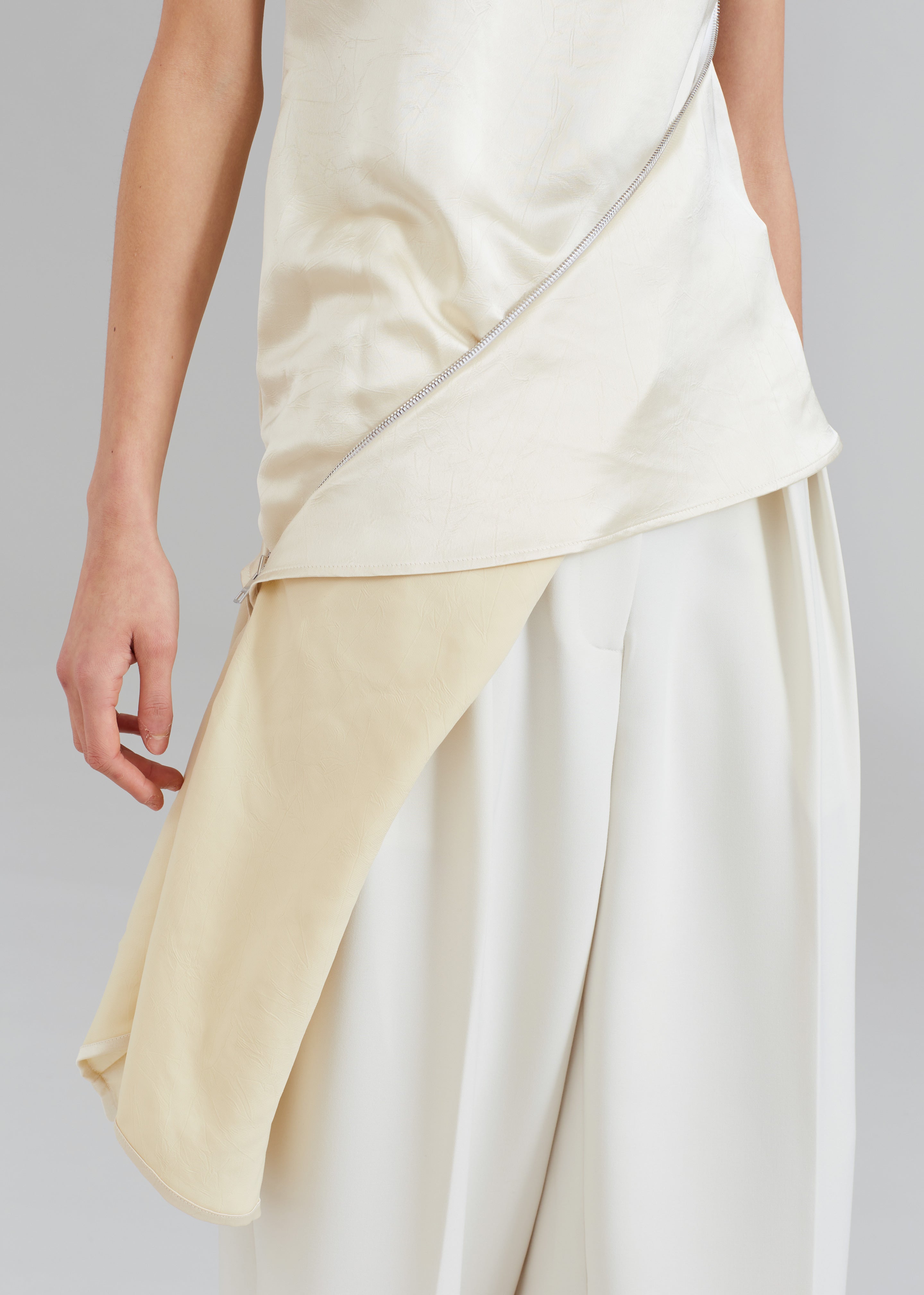 JW Anderson Zip Detail Sleeveless Top - Off White - 6
