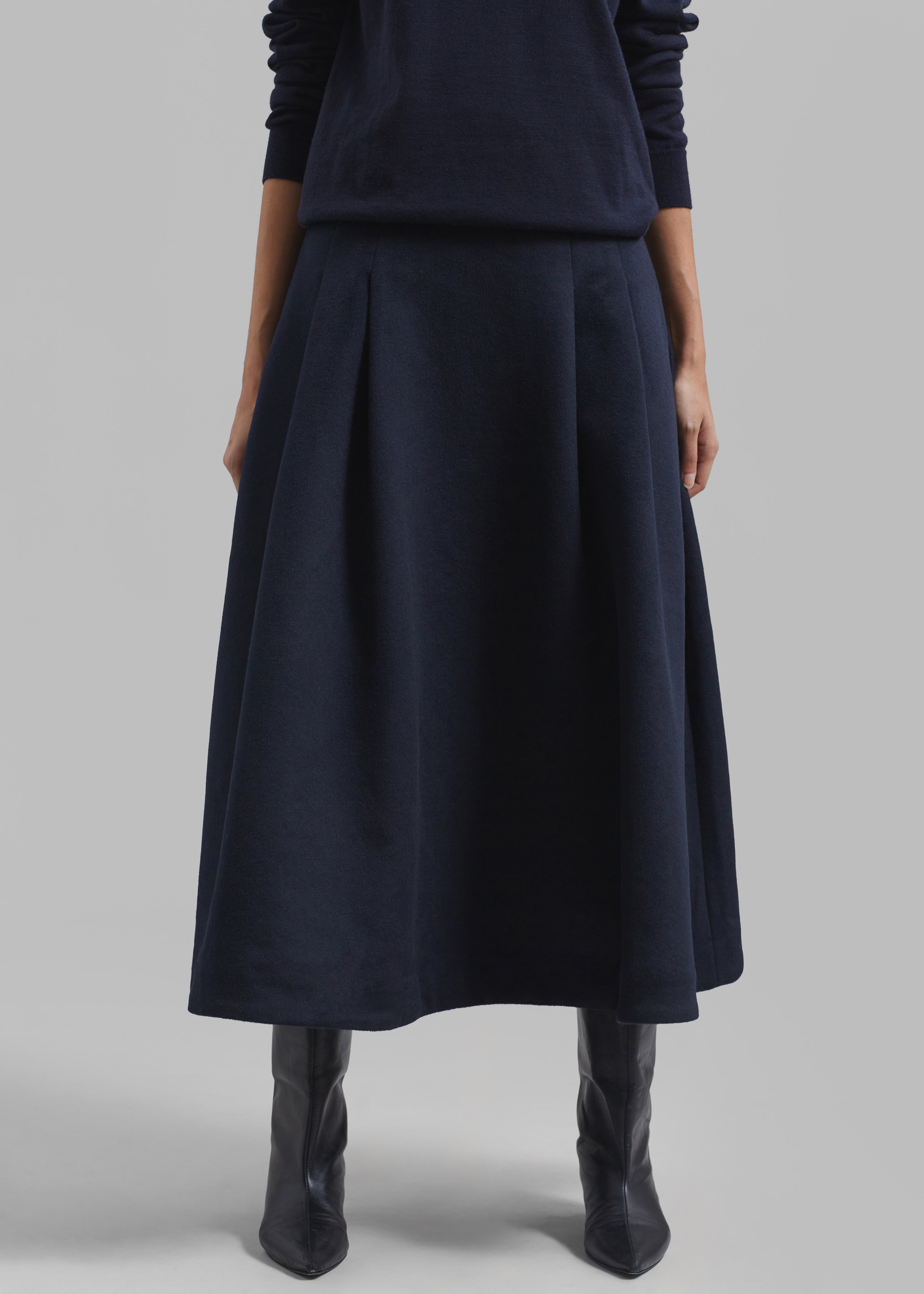 Leila Flared Skirt Navy