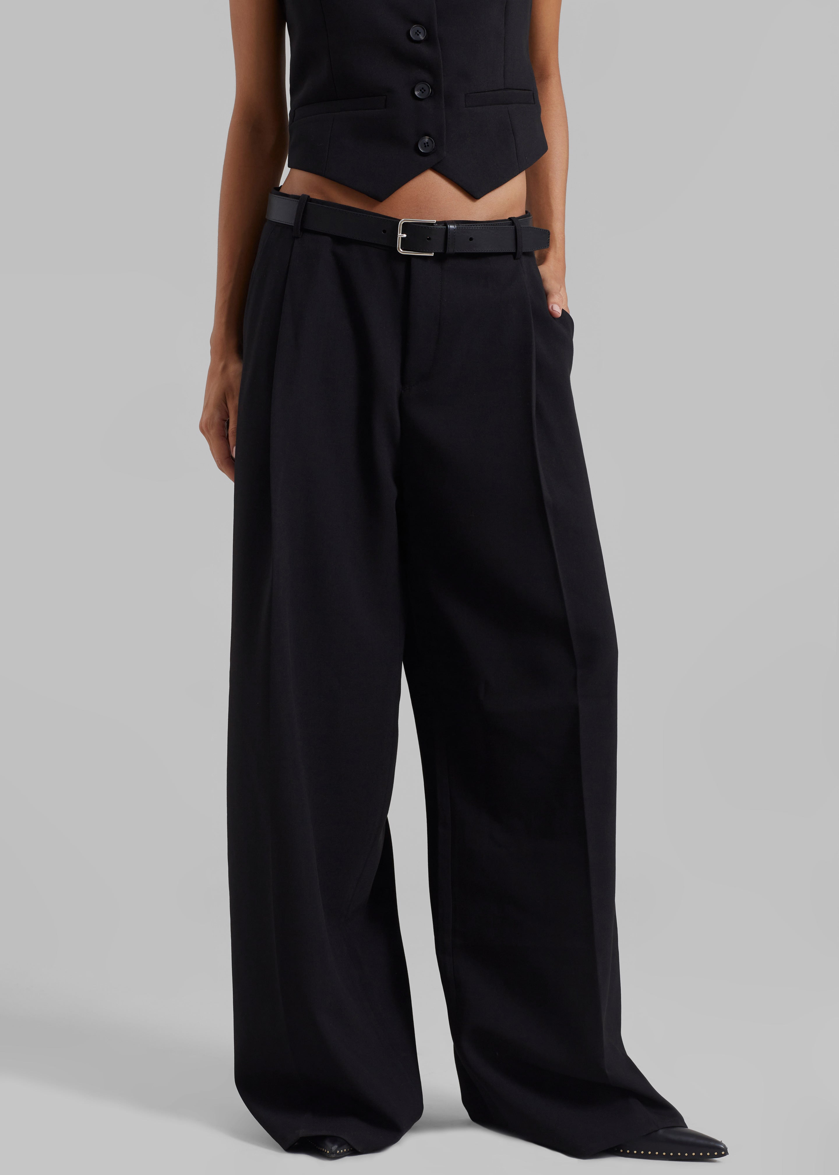 Tailored baggy trousers - Basics - Men | Bershka