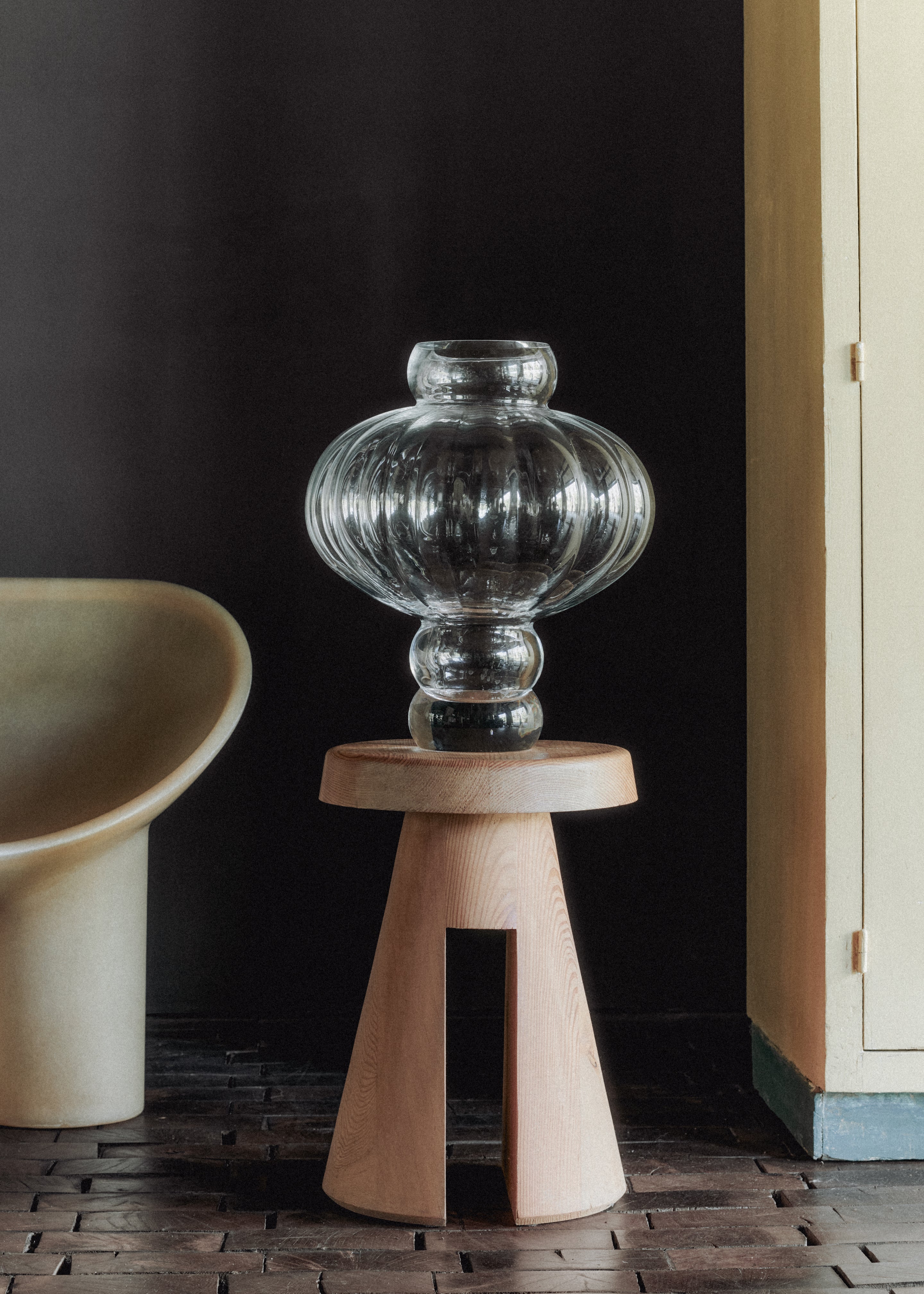 Louise Roe Glass Balloon Vase 02 - Clear - 1