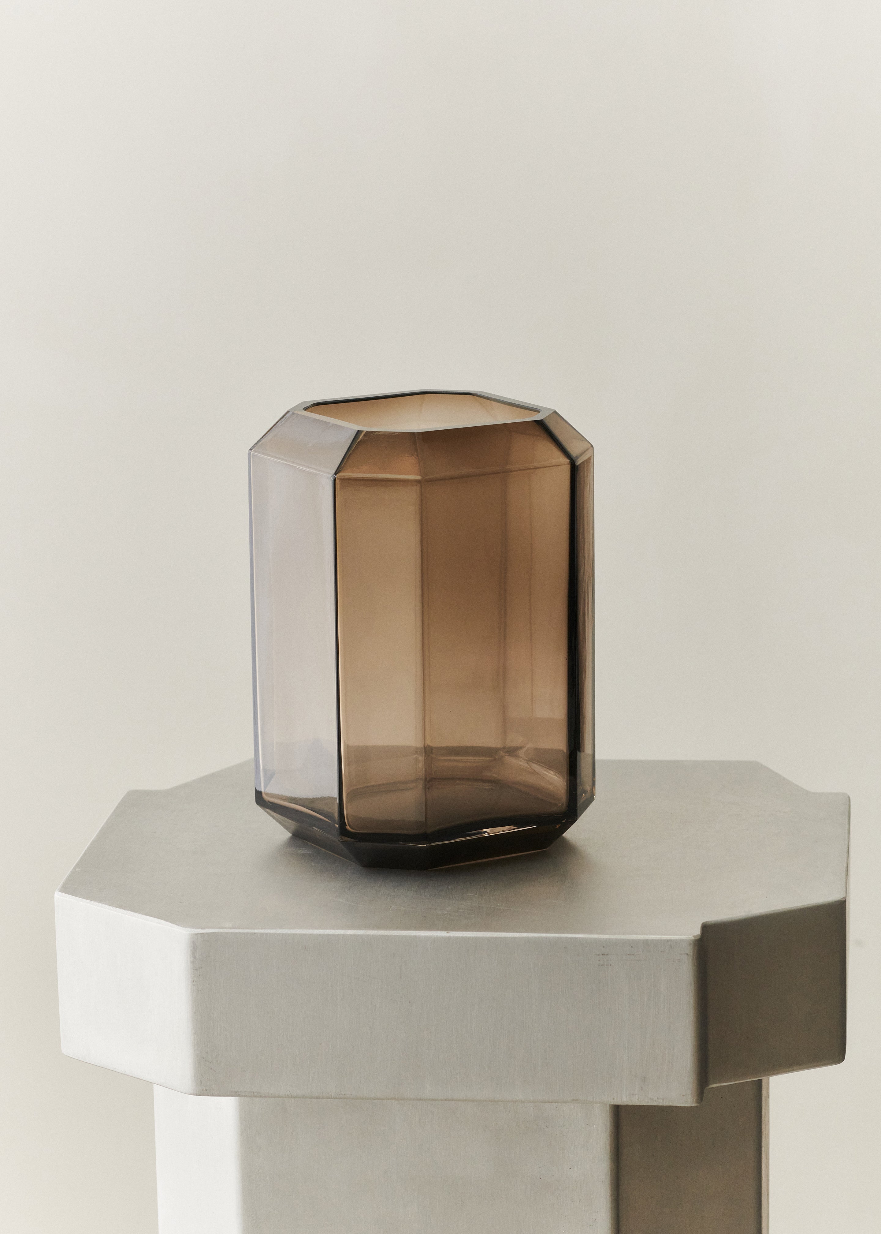 Louise Roe Jewel Vase Medium - Smoke – Frankie Shop Europe