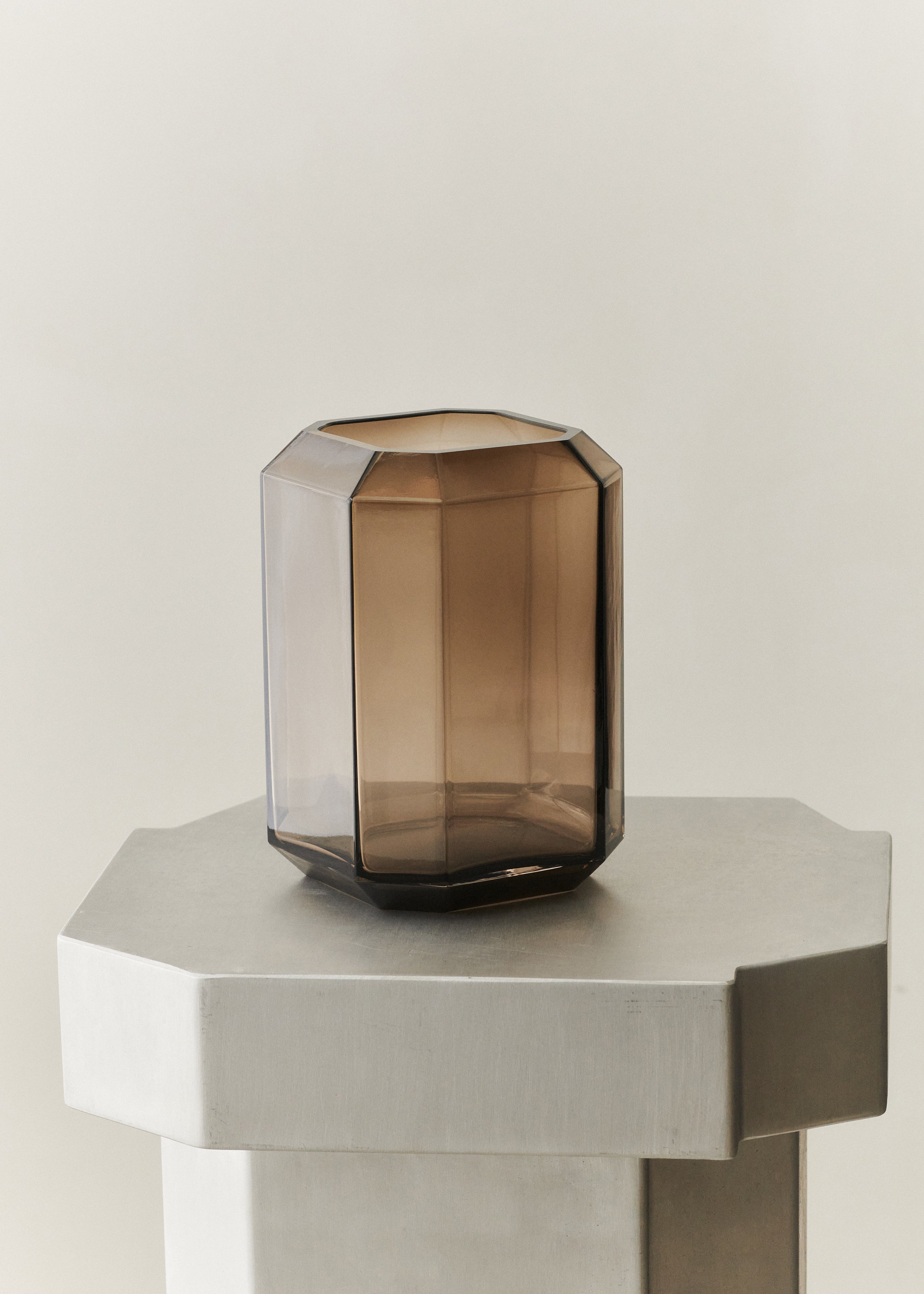 Louise Roe Jewel Vase Medium - Smoke - 1