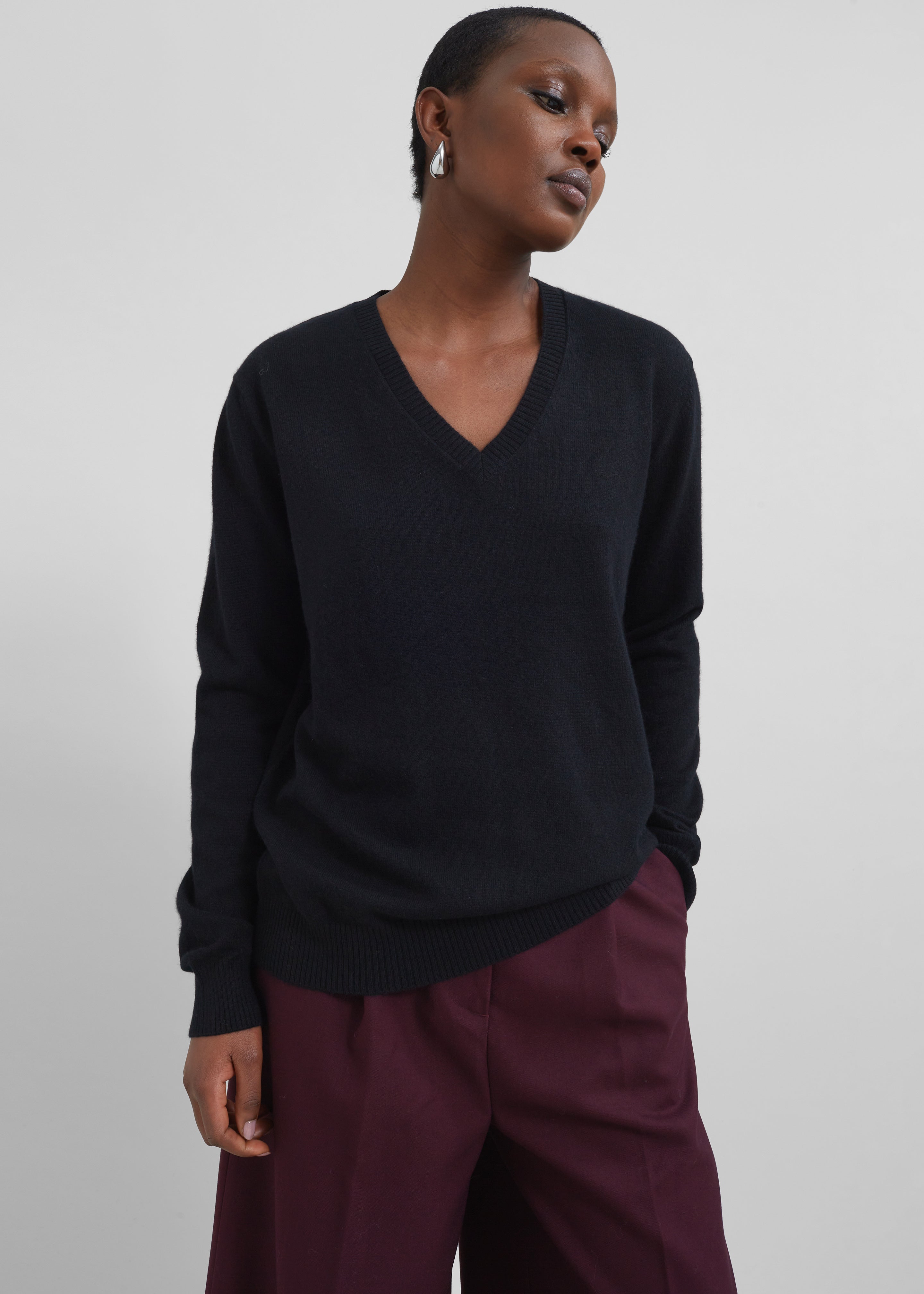 Loulou Studio Serafini V Neck Cashmere Sweater - Black - 6