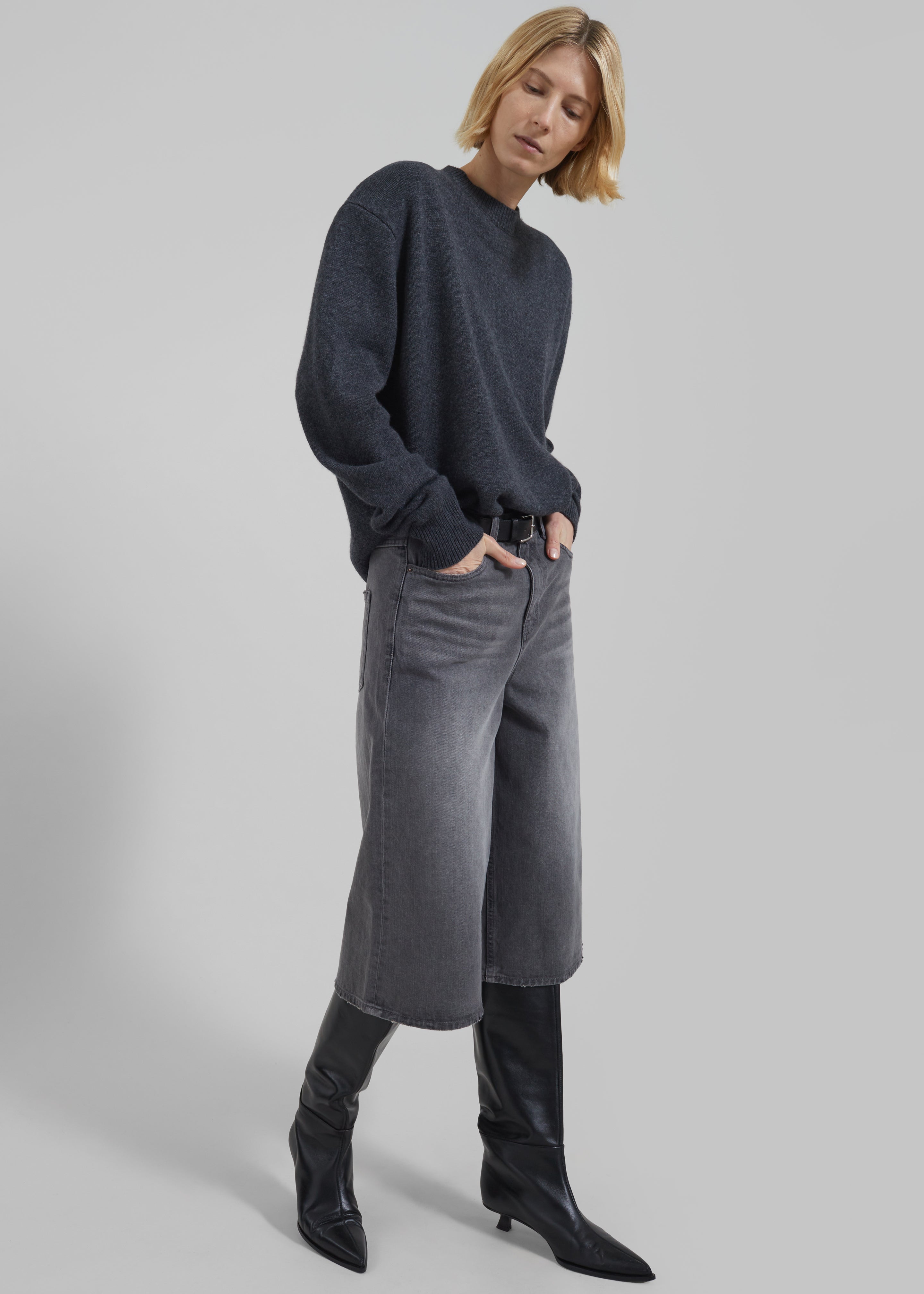 Low Classic Denim Bermuda Pants - Grey - 5