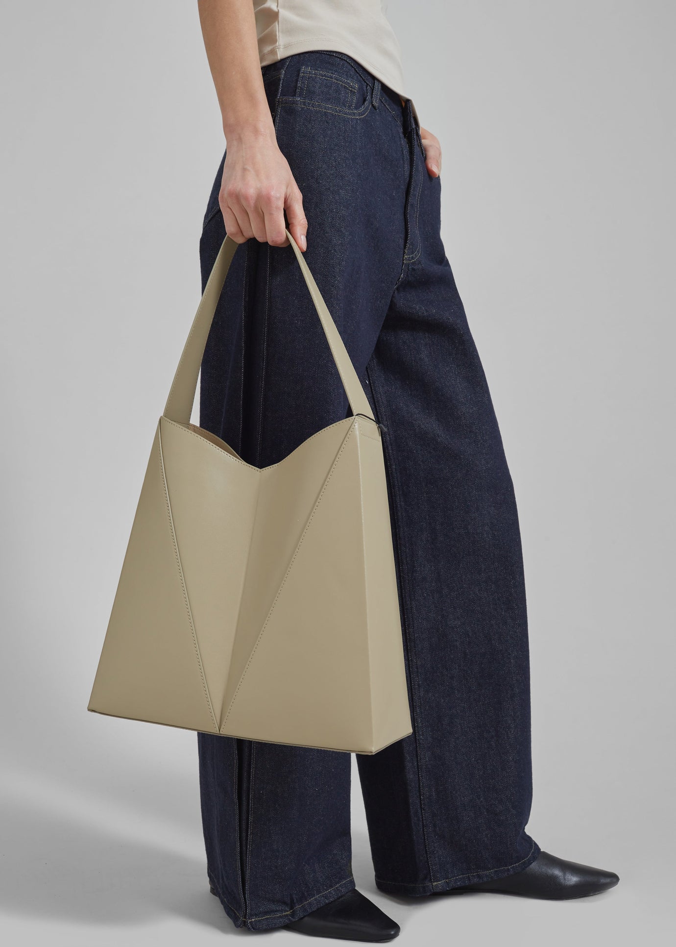 Low Classic Folded Cube Tote Bag - Khaki