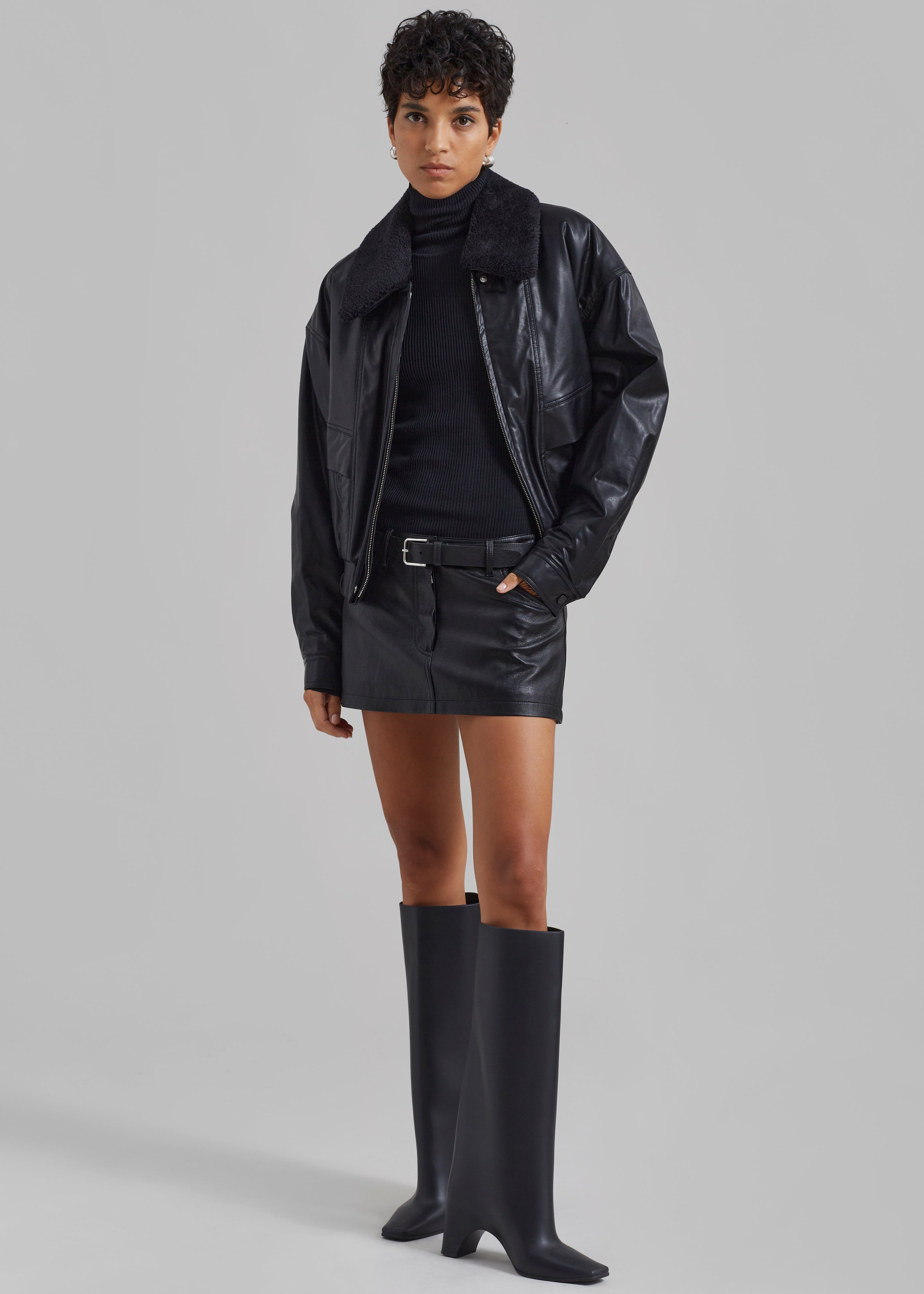 Low Classic Faux Leather Short Jacket - Black - 6