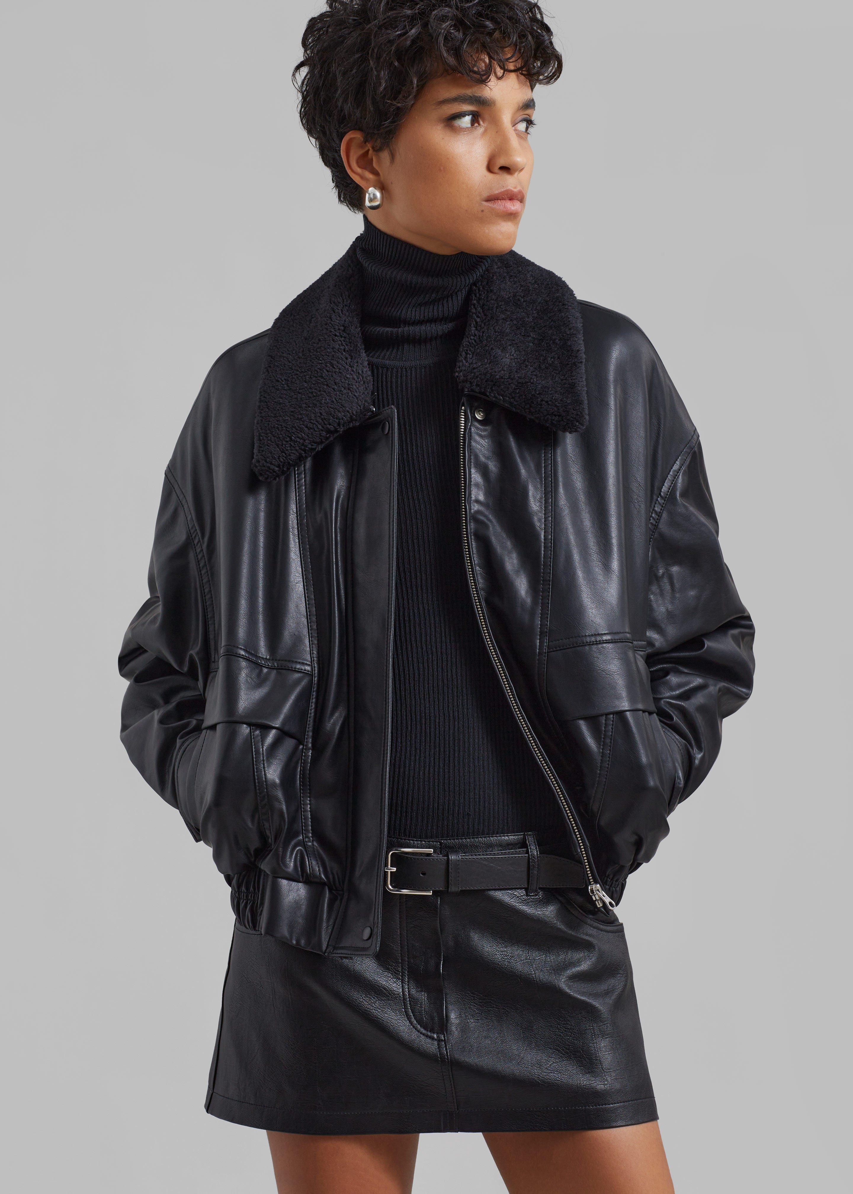 Low Classic Faux Leather Short Jacket - Black - 7