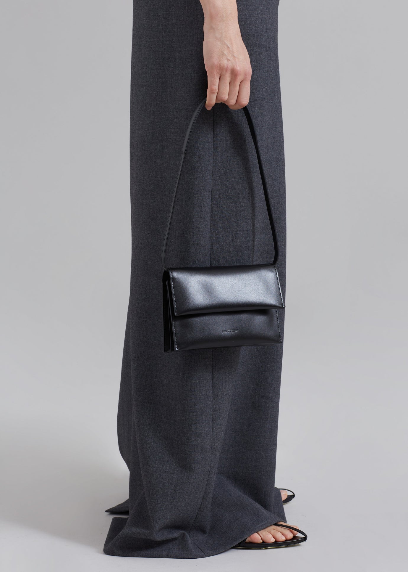Low Classic Accordion Bag - Black