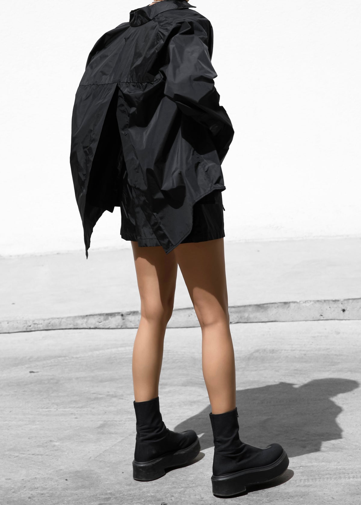Lucy Open Back Oversized Shirt - Black - 8
