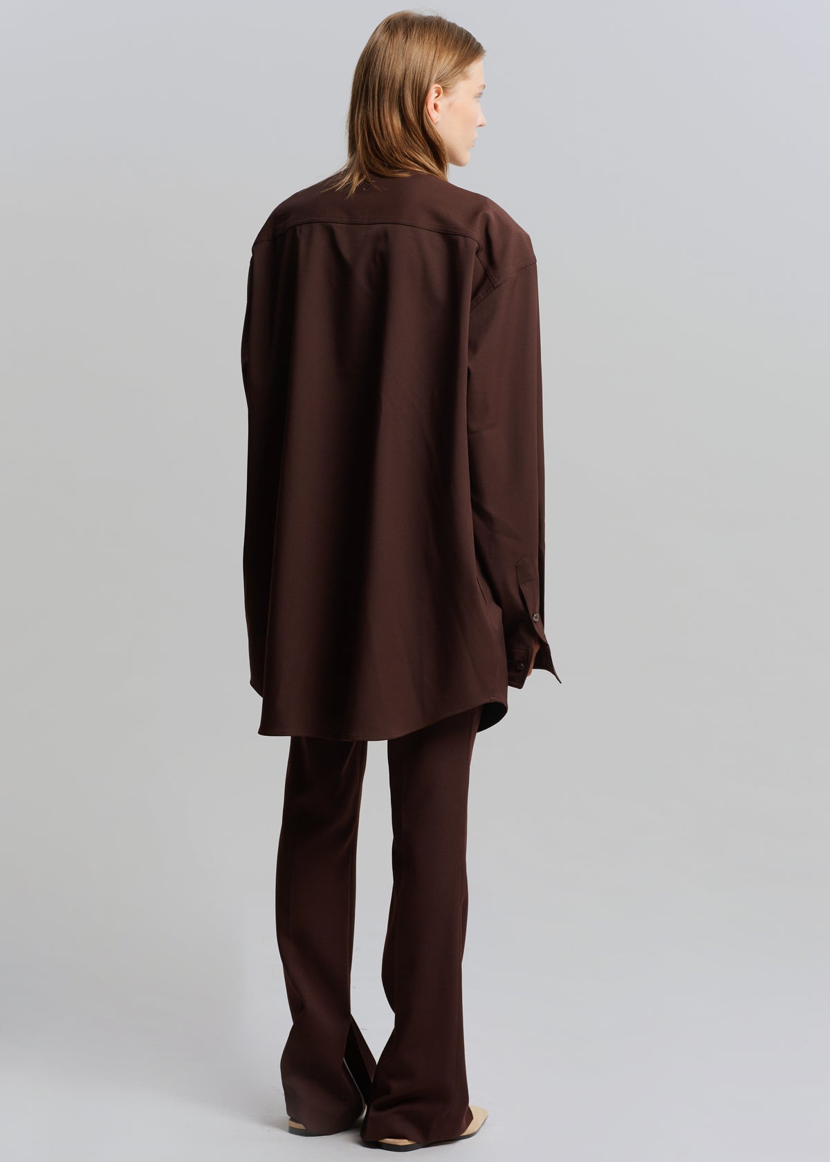 Lio Detachable Padded Shoulder Shirt - Chocolate - 8