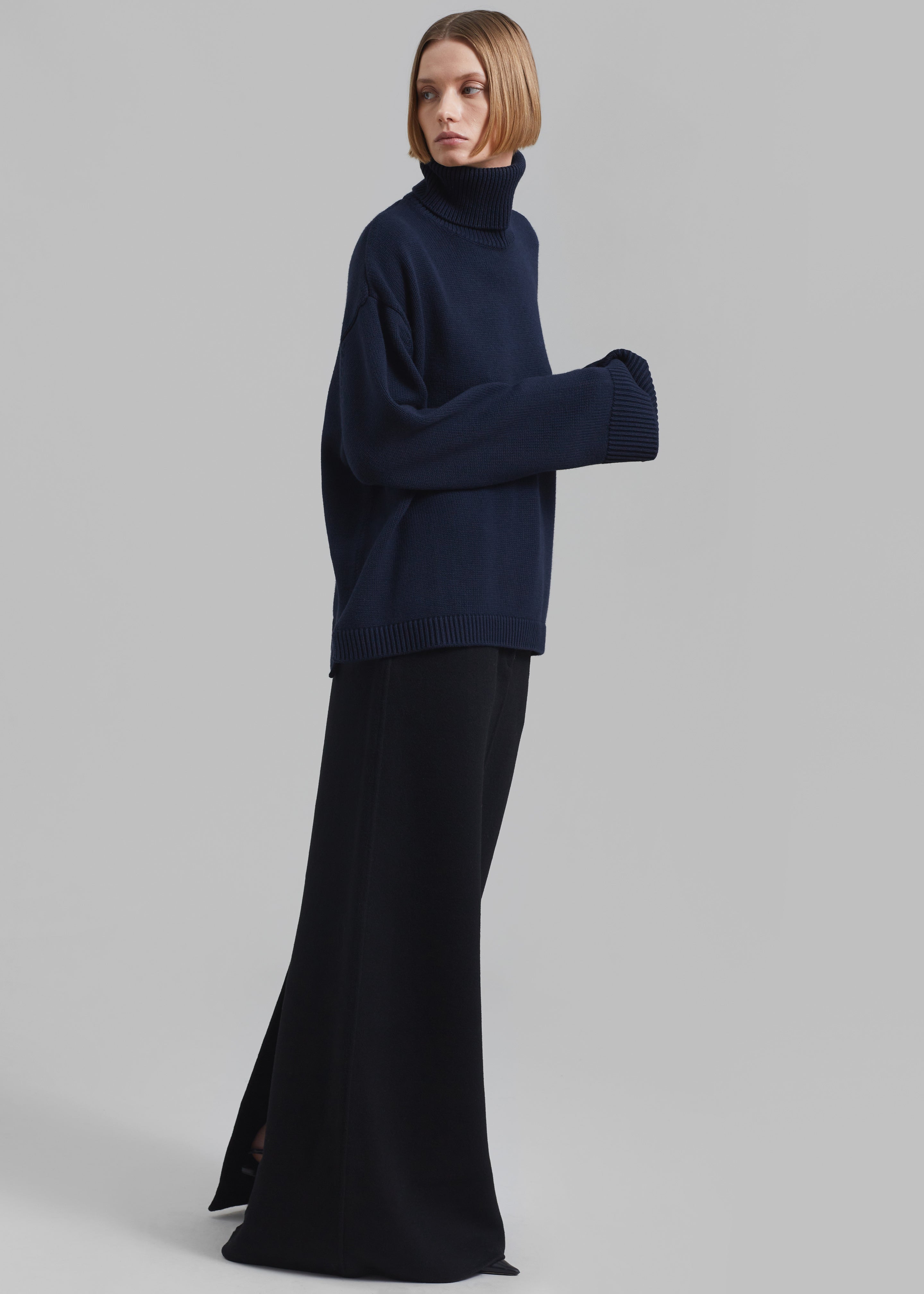Malvo Long Wool Pencil Skirt - Black - 6