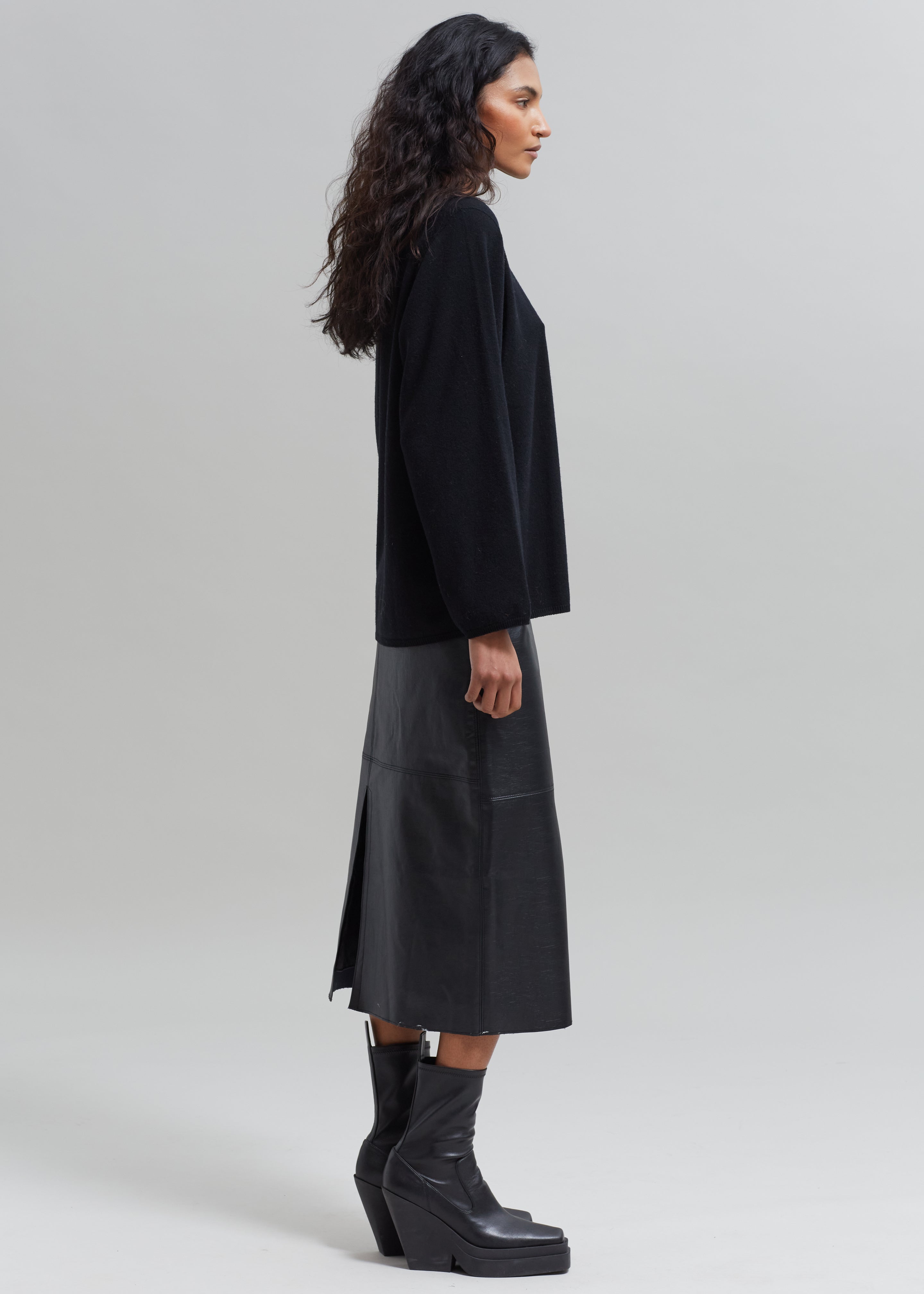 Manyne Faux Leather Pencil Skirt - Black - 8