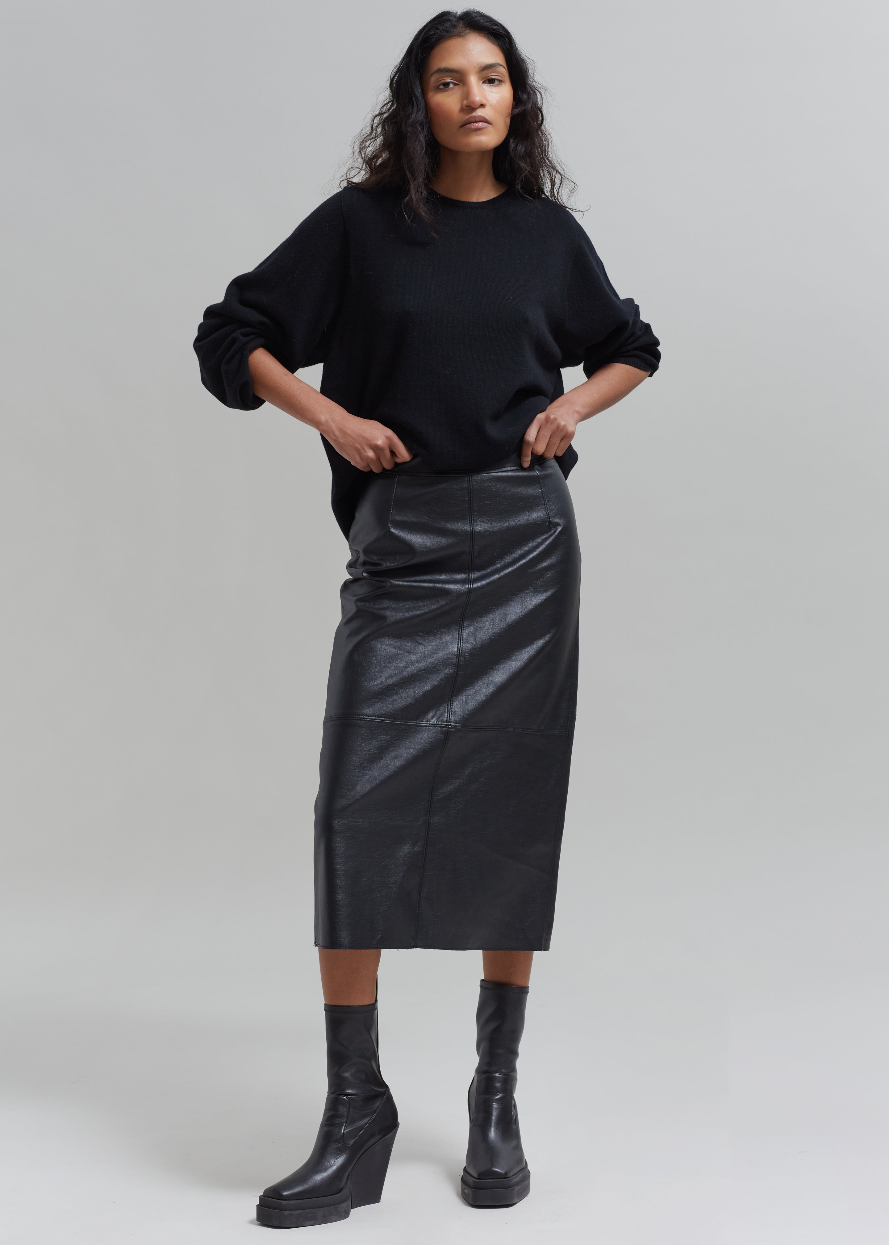 Manyne Faux Leather Pencil Skirt - Black - 1