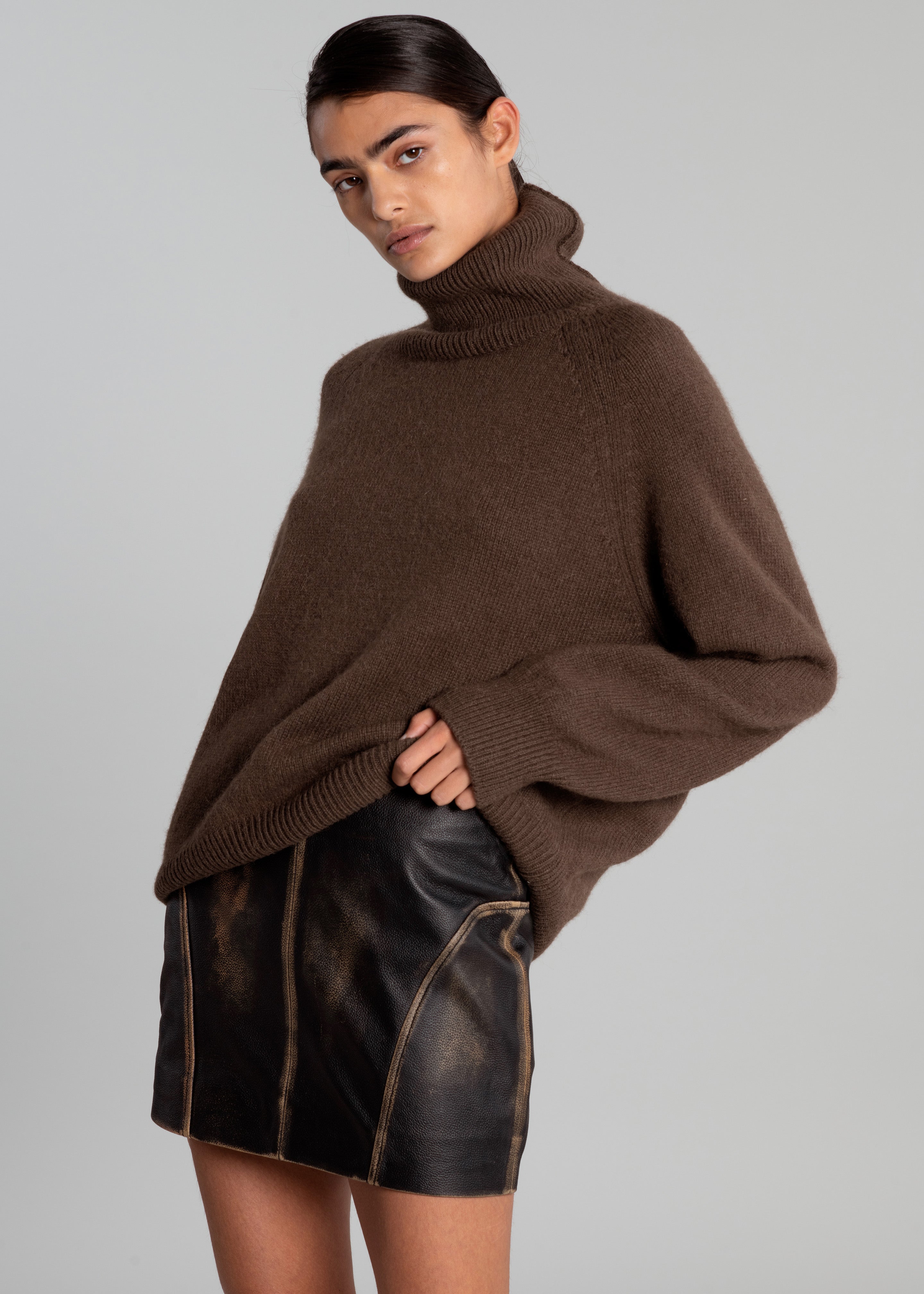 Moreen Turtleneck Sweater - Brown - 5