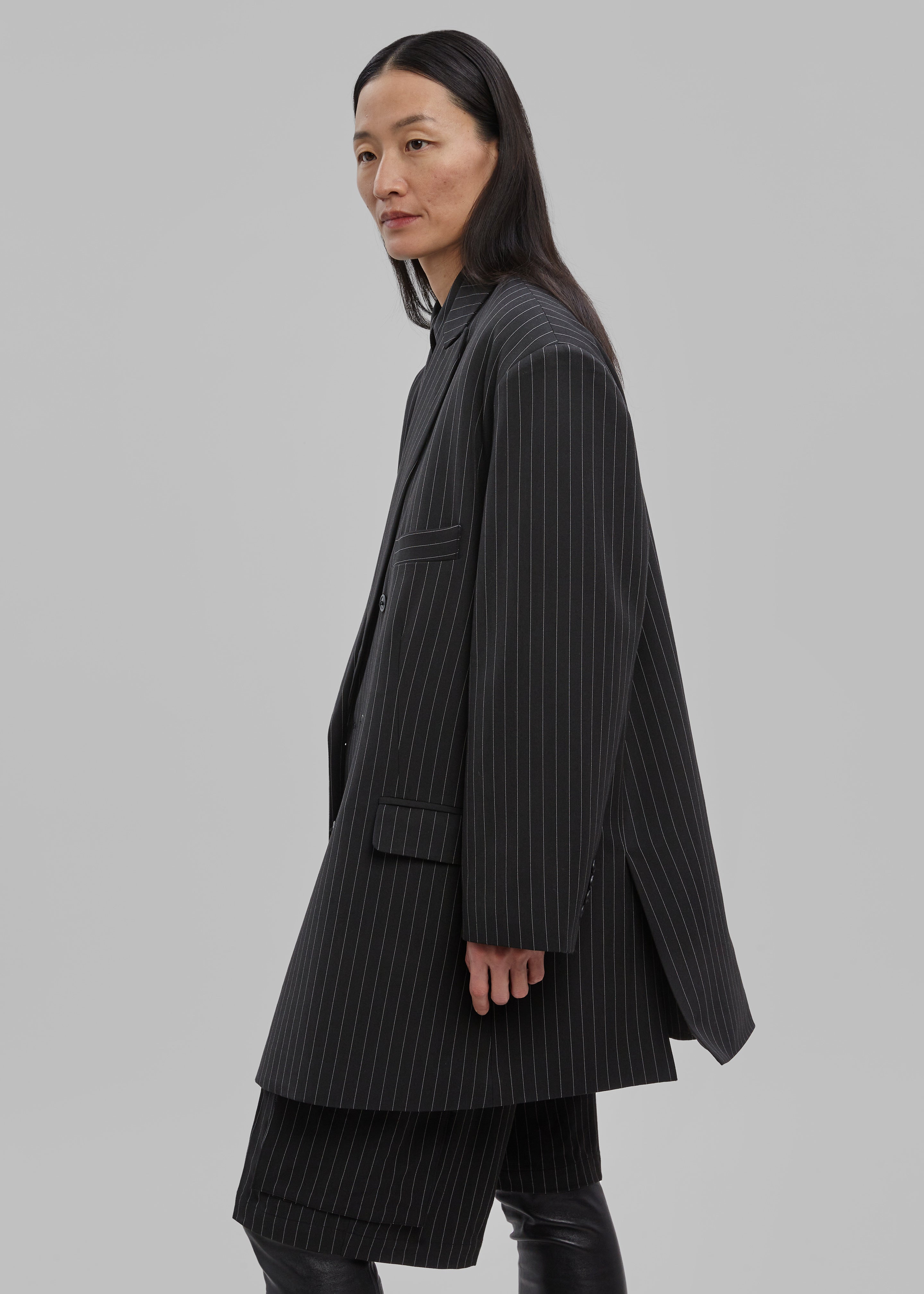 Omoka Blazer - Black Pinstripe - 2