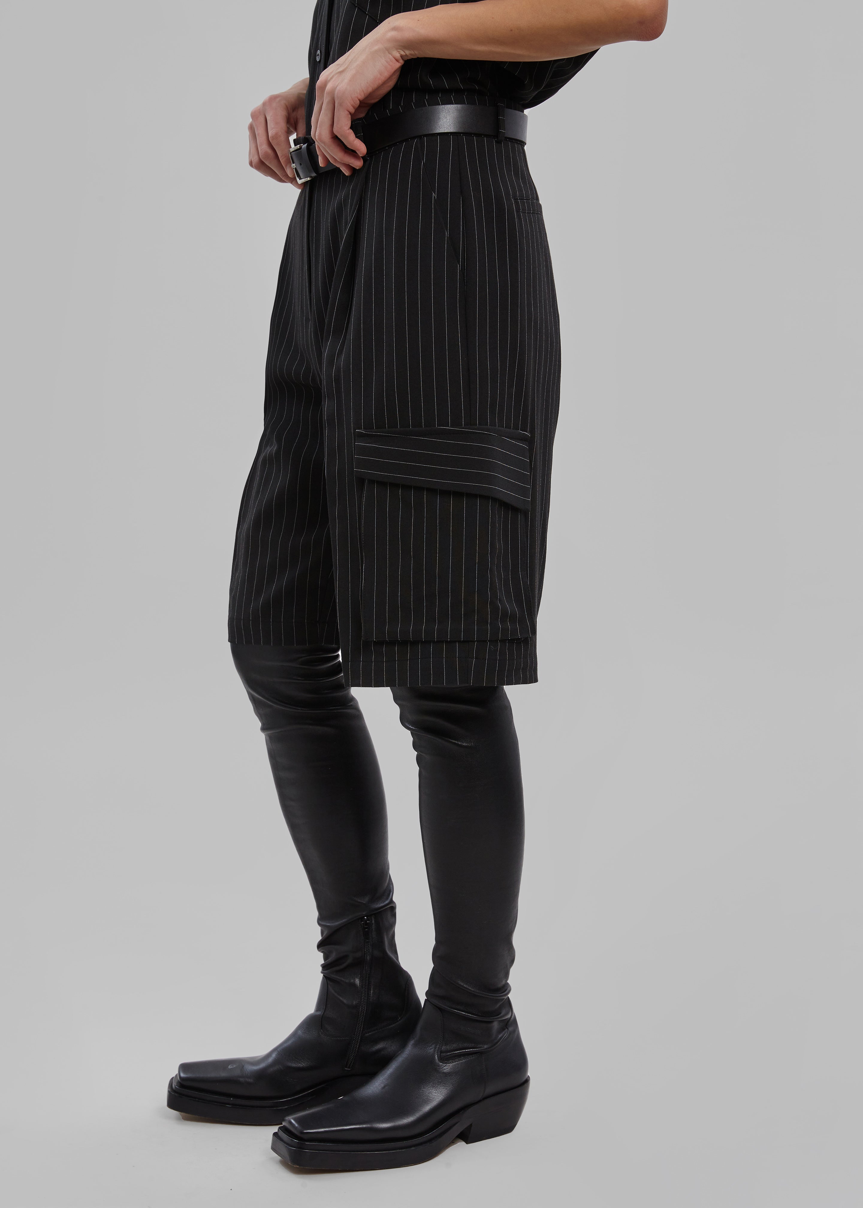 Omoka Cargo Trouser Shorts - Black Pinstripe - 5