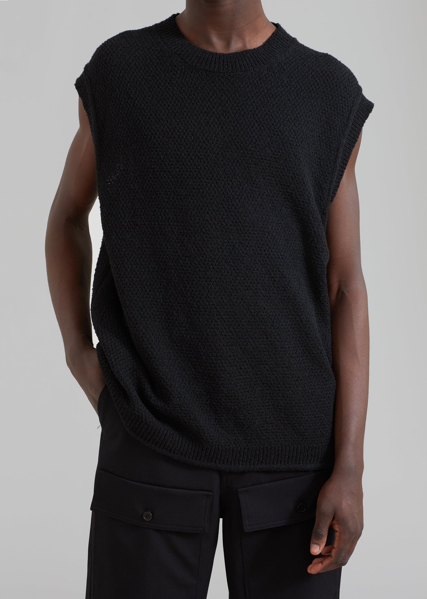 Oslo Knit Vest - Black - 1