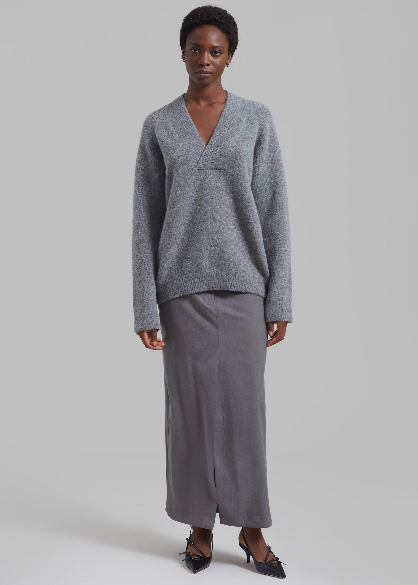 Róhe Alpaca Wool V-Neck Sweater - Grey Melange