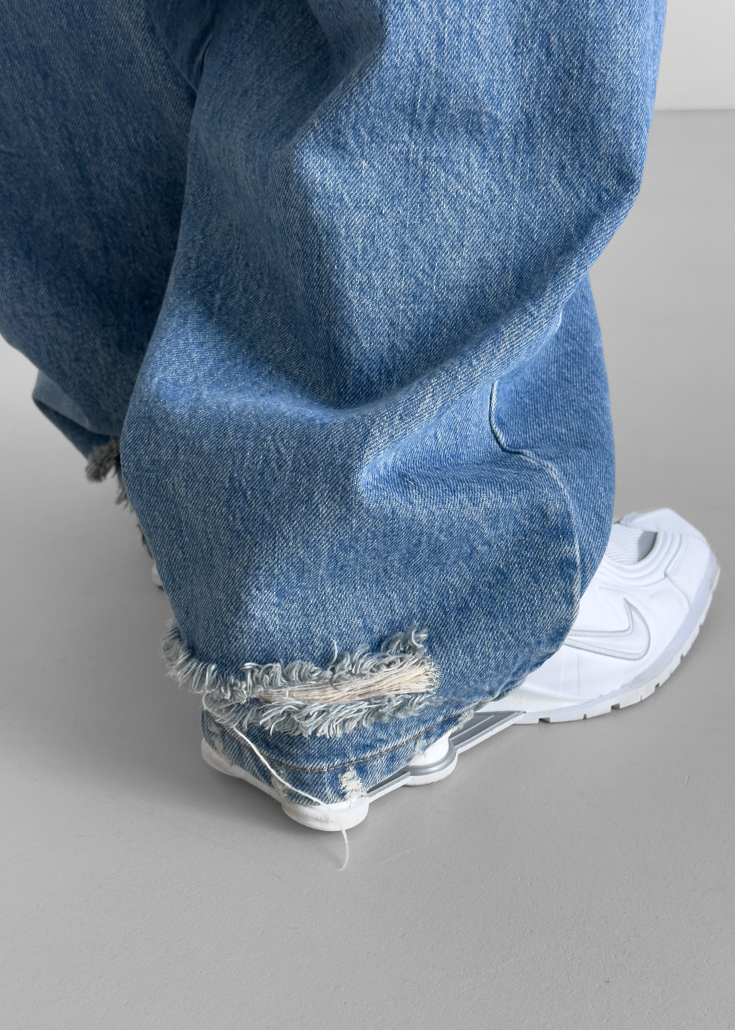 Tanner Bleach Jeans - Worn Wash - 7