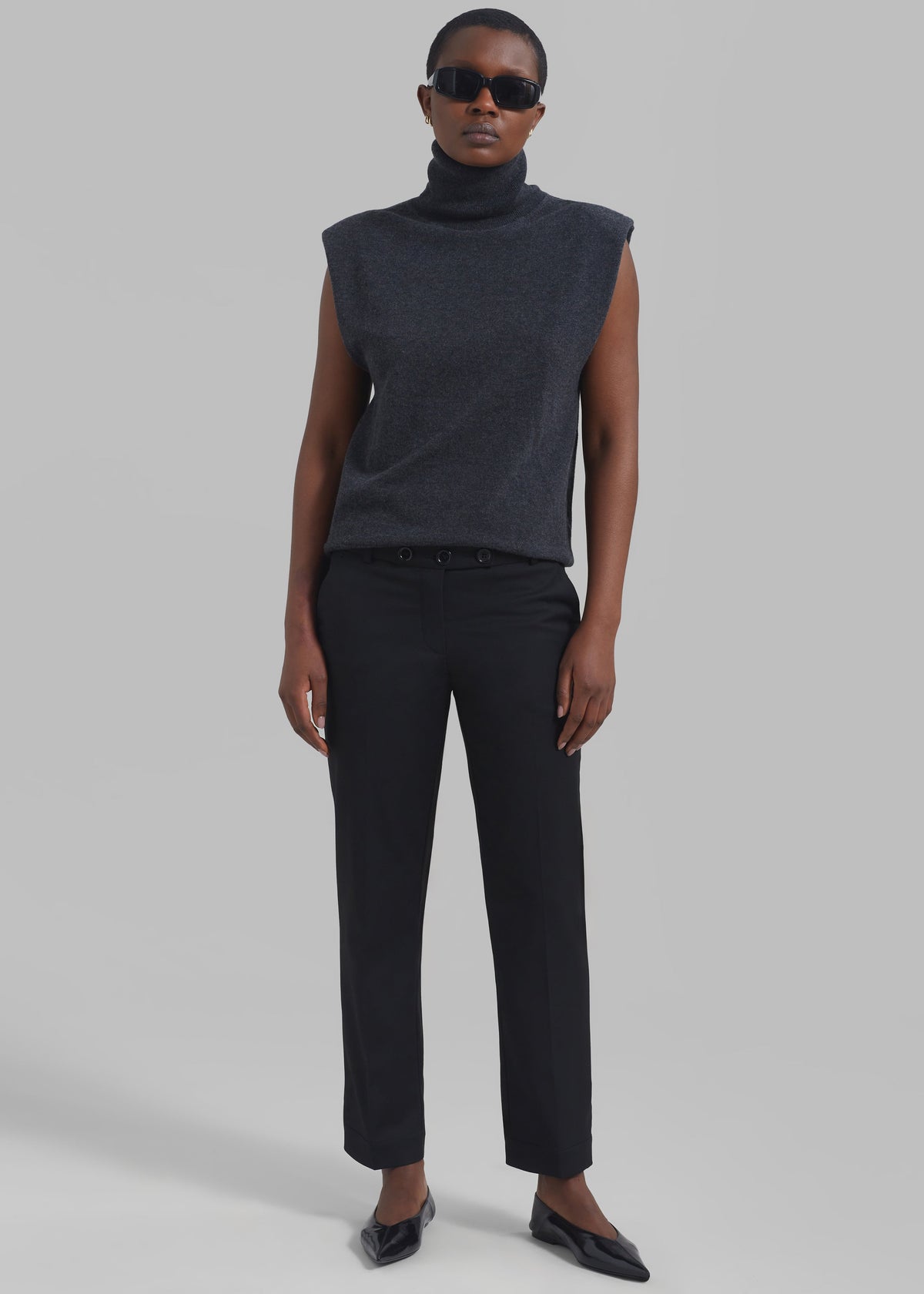 The Garment Pluto Cropped Pants - Black - 4