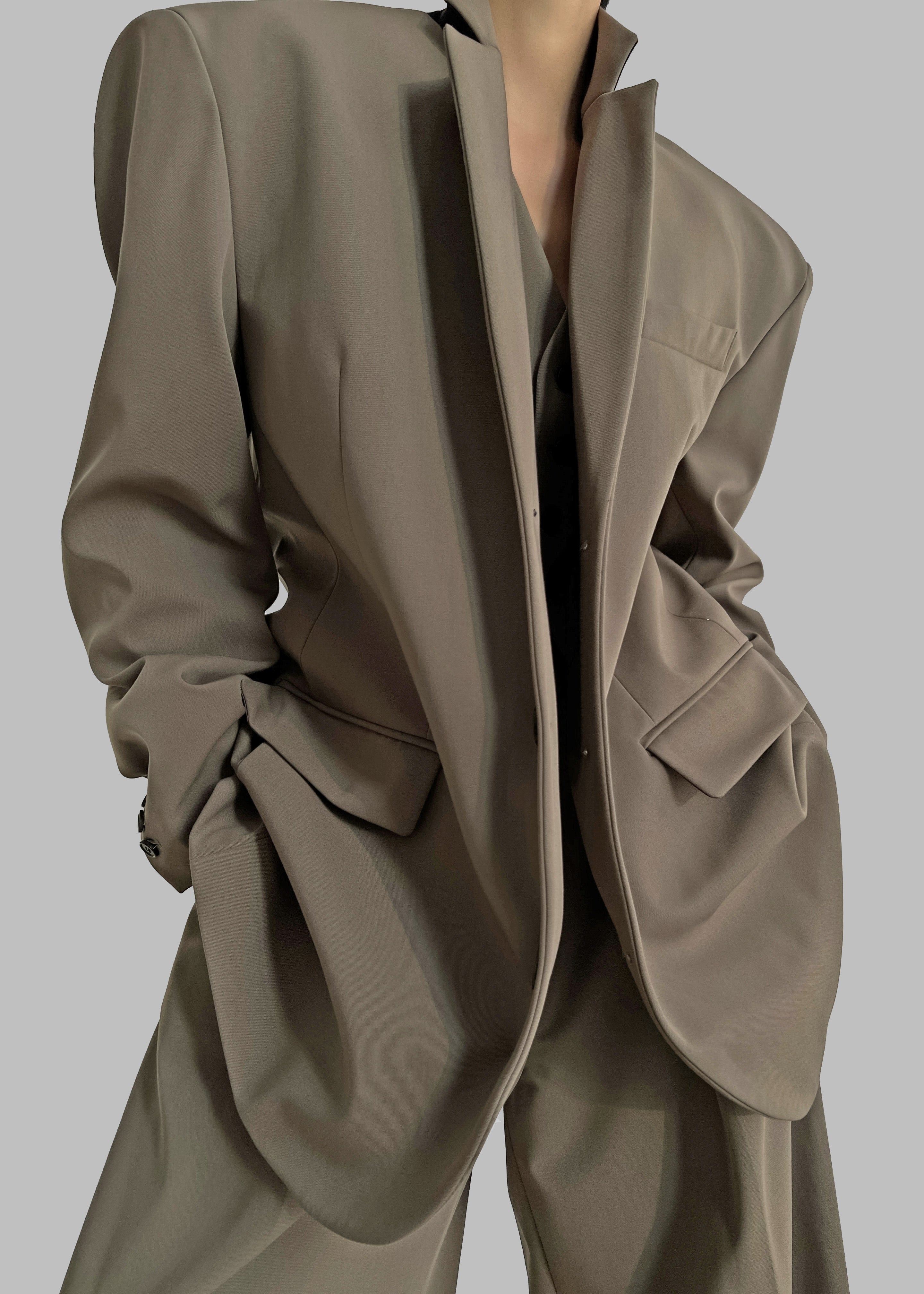 【関税込み】The Frankie Shop タン Tansy トラウザーズ Tansy Pleated Trousers - Olive – The Frankie Shop