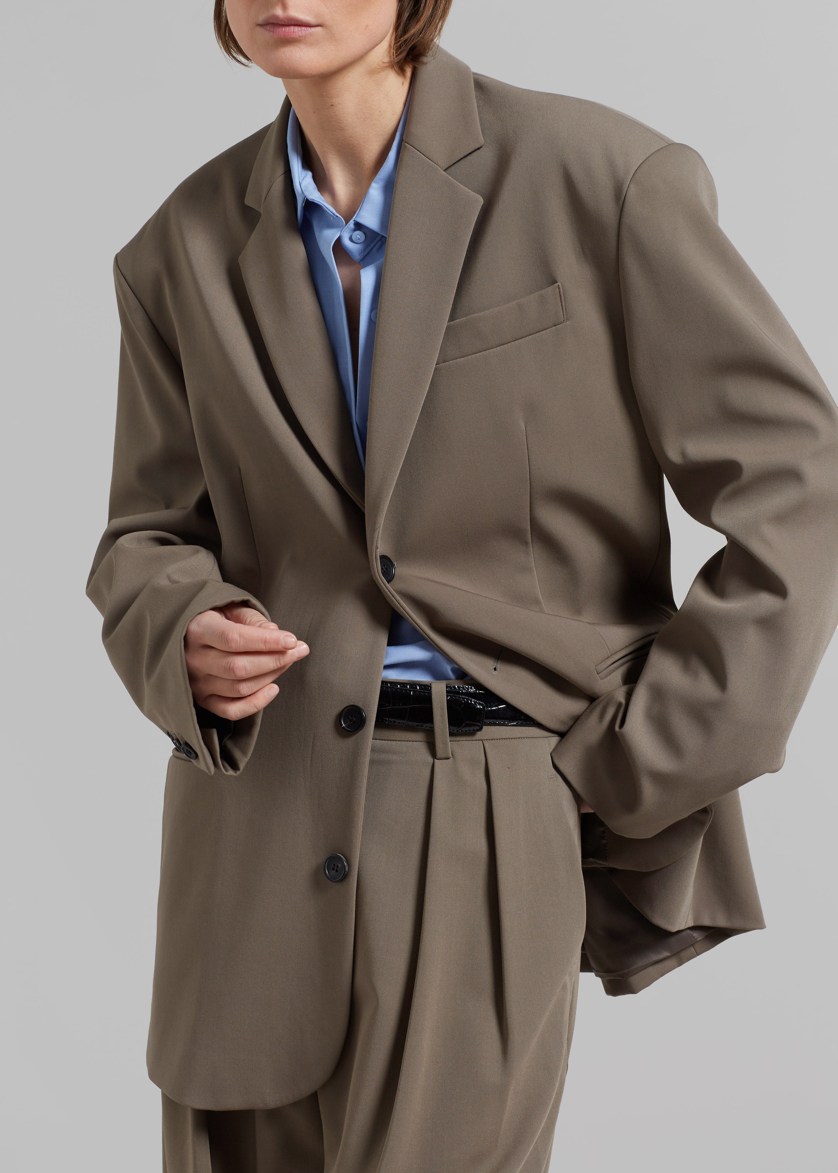 Tansy Oversized Blazer - Olive – The Frankie Shop Europe
