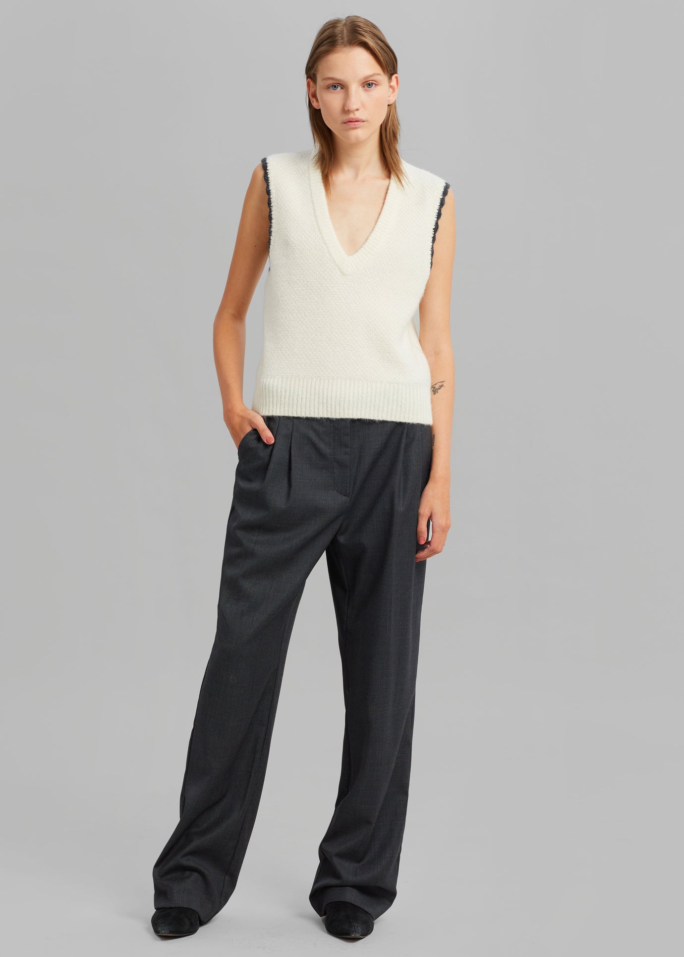 The Garment Princeton Pleat Pants - Grey