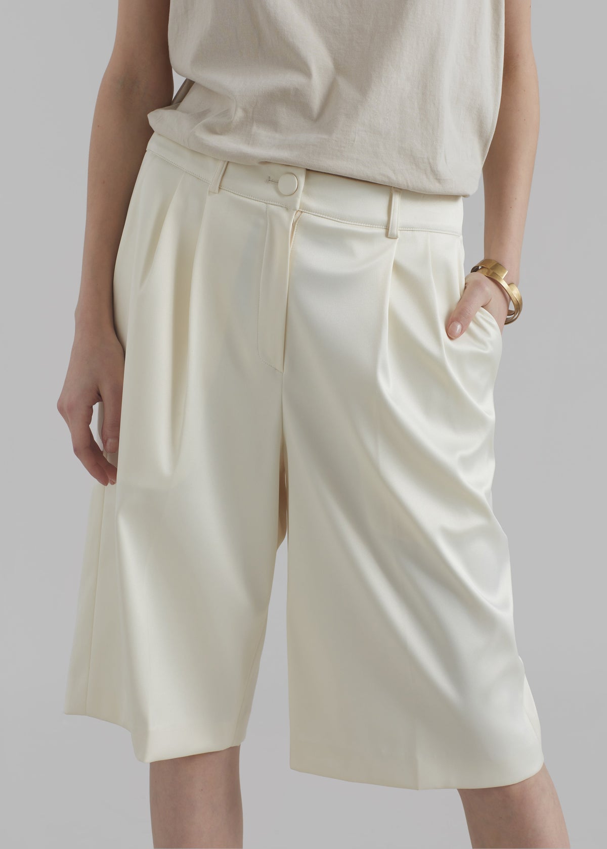 Vienna Satin Bermuda Shorts - Cream - 7