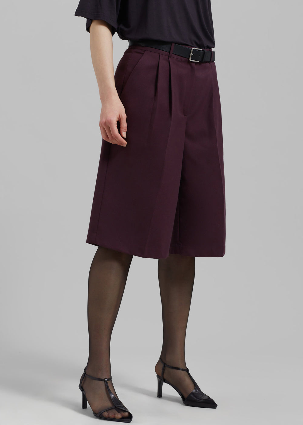 Wilma Pleated Bermuda Shorts - Burgundy - 1