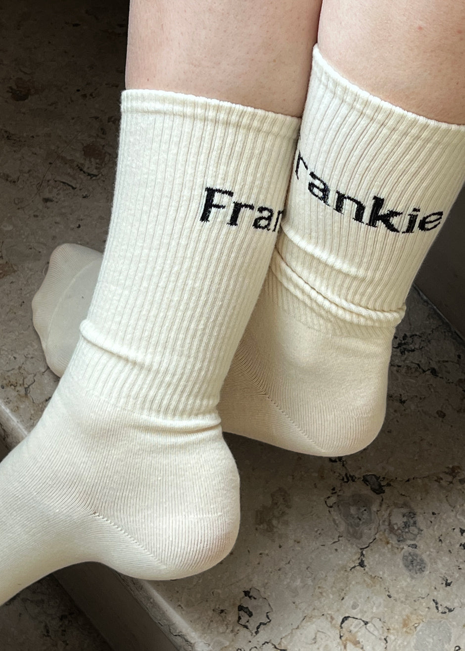 Frankie in English Ribbed Socks - Vanilla - 3